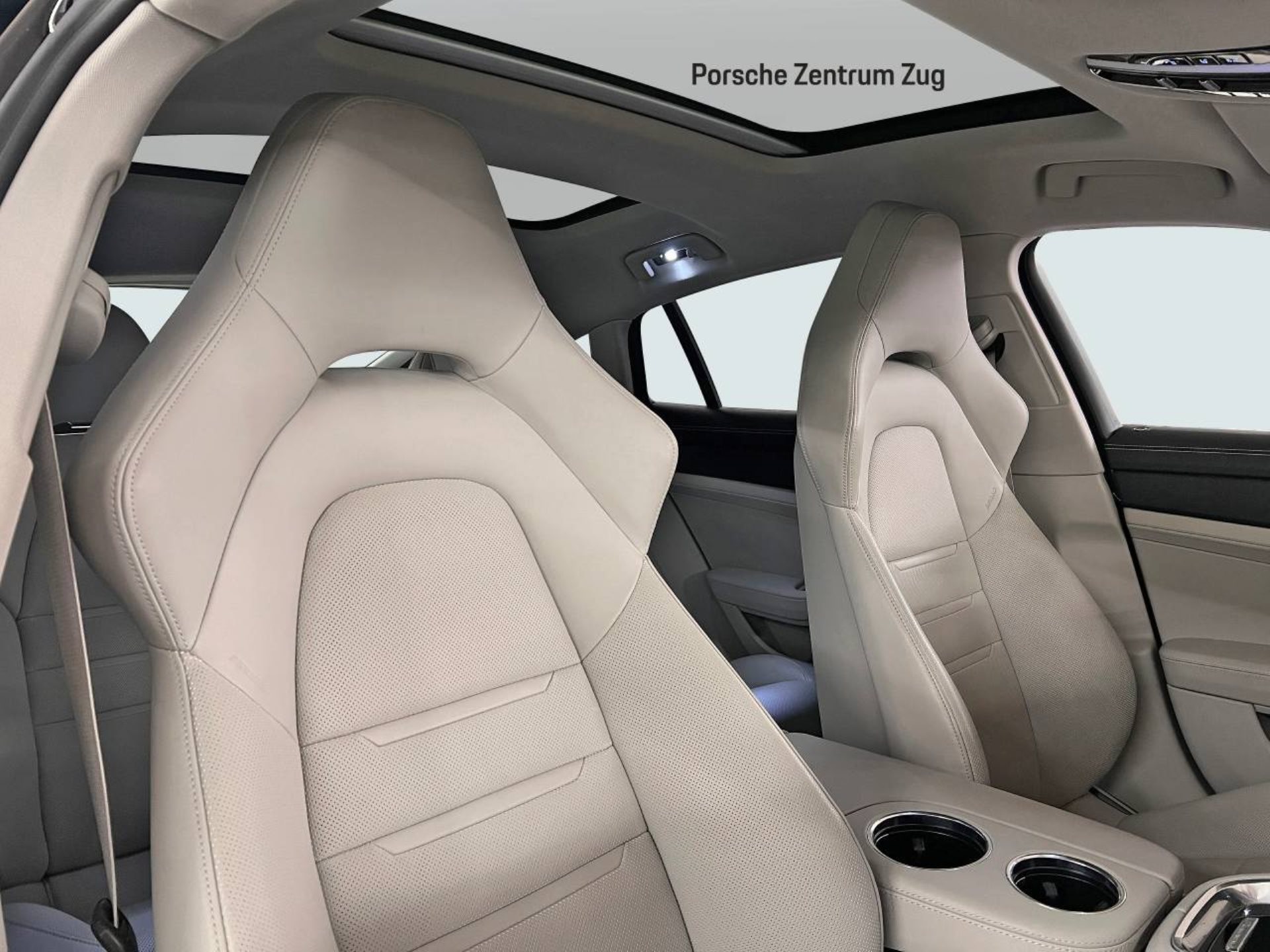 PORSCHE Panamera 4S E-Hybrid-image-19