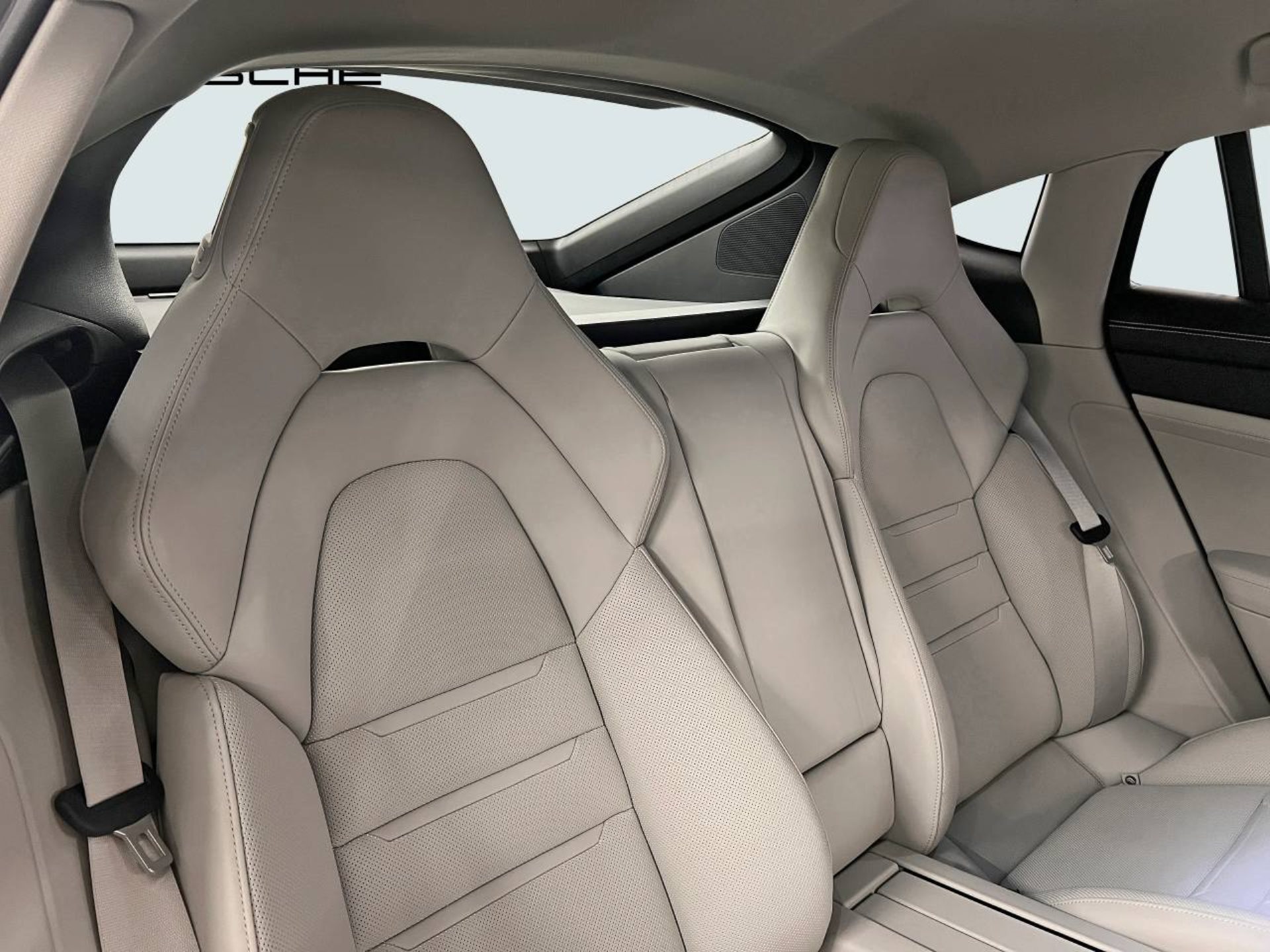 PORSCHE Panamera 4S E-Hybrid-image-22