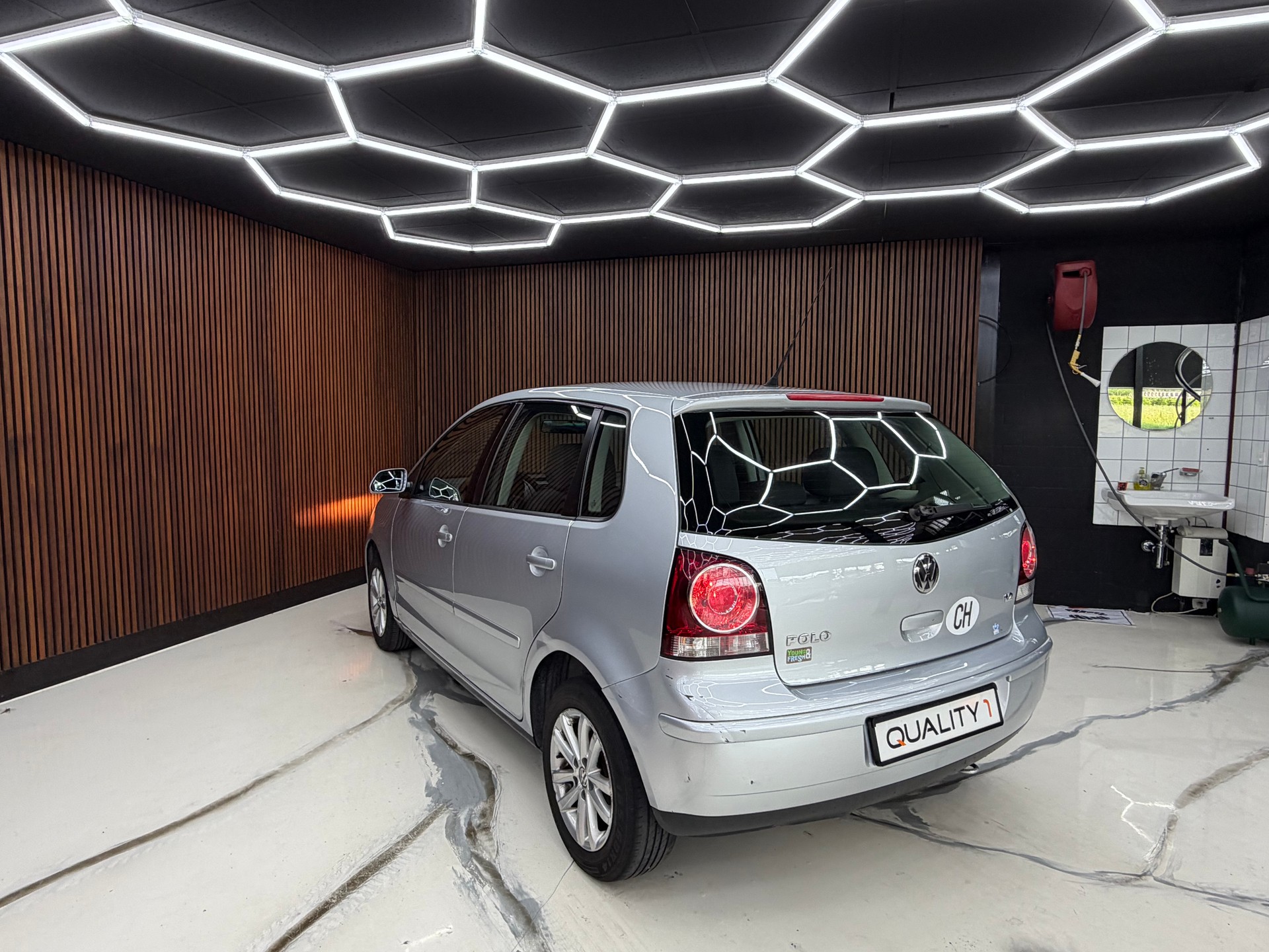 VW Polo 1.2 12V Trendline-image-8