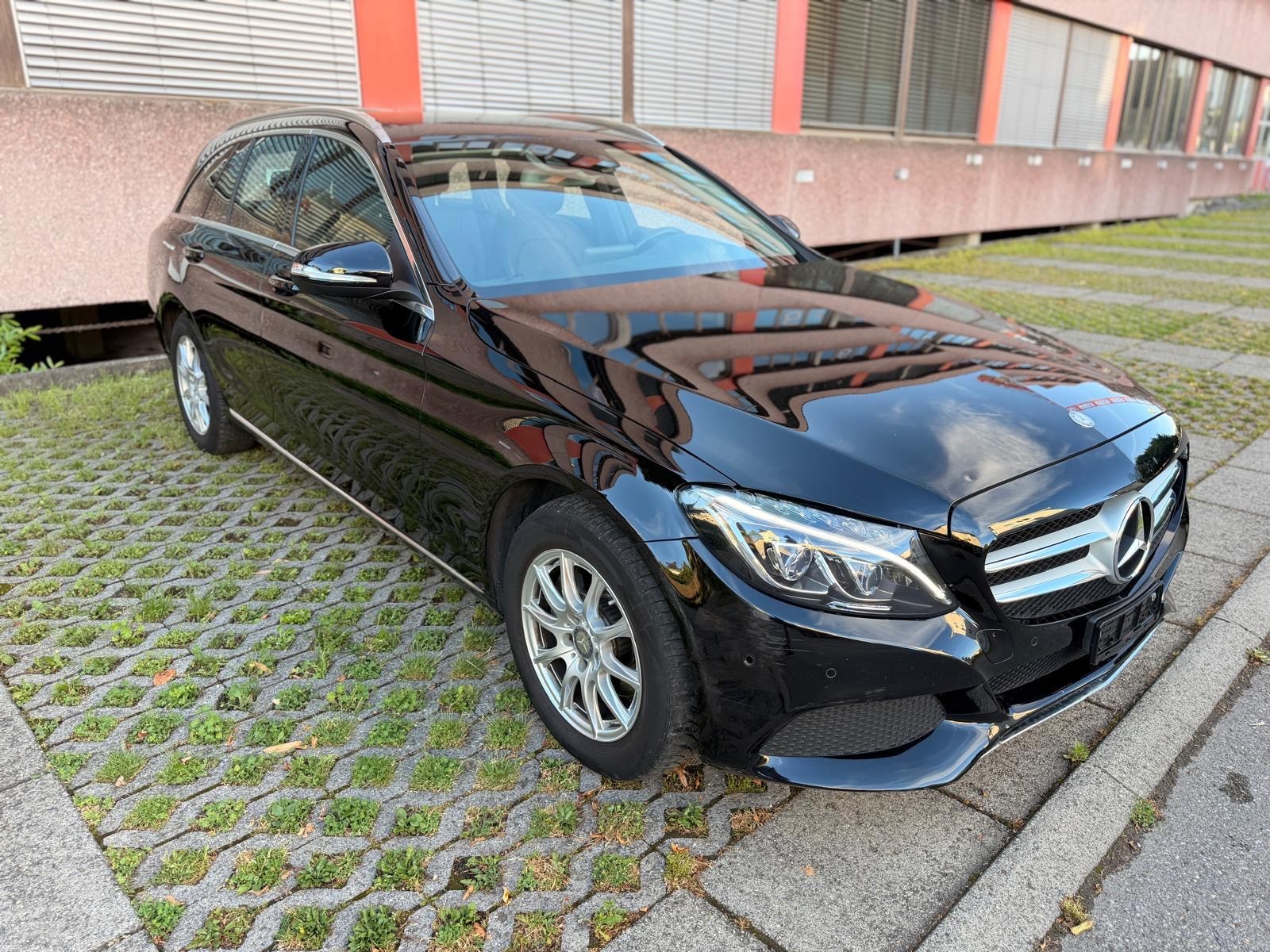 MERCEDES-BENZ C 220 BlueTEC-image-0