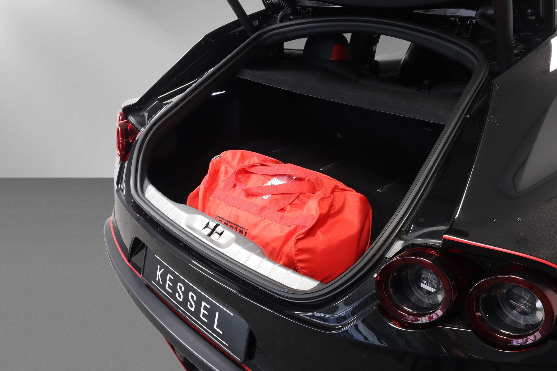 FERRARI GTC 4 Lusso T-image-14
