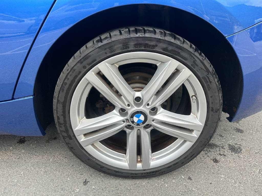 BMW 118d xDrive-image-10
