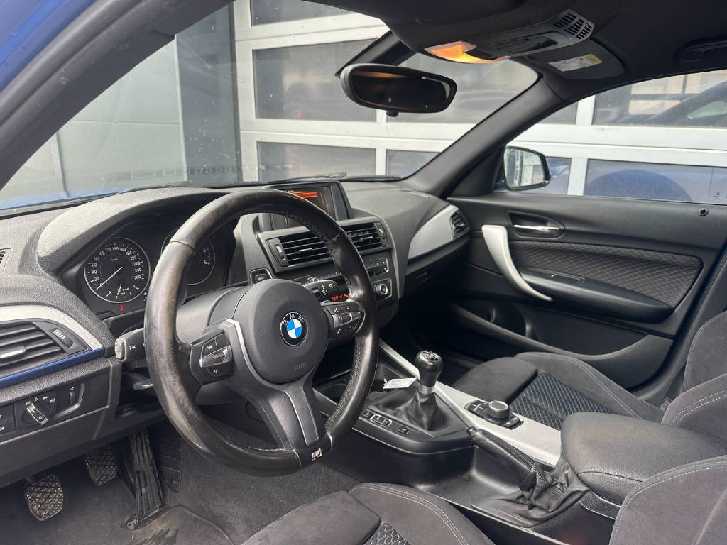 BMW 118d xDrive-image-5
