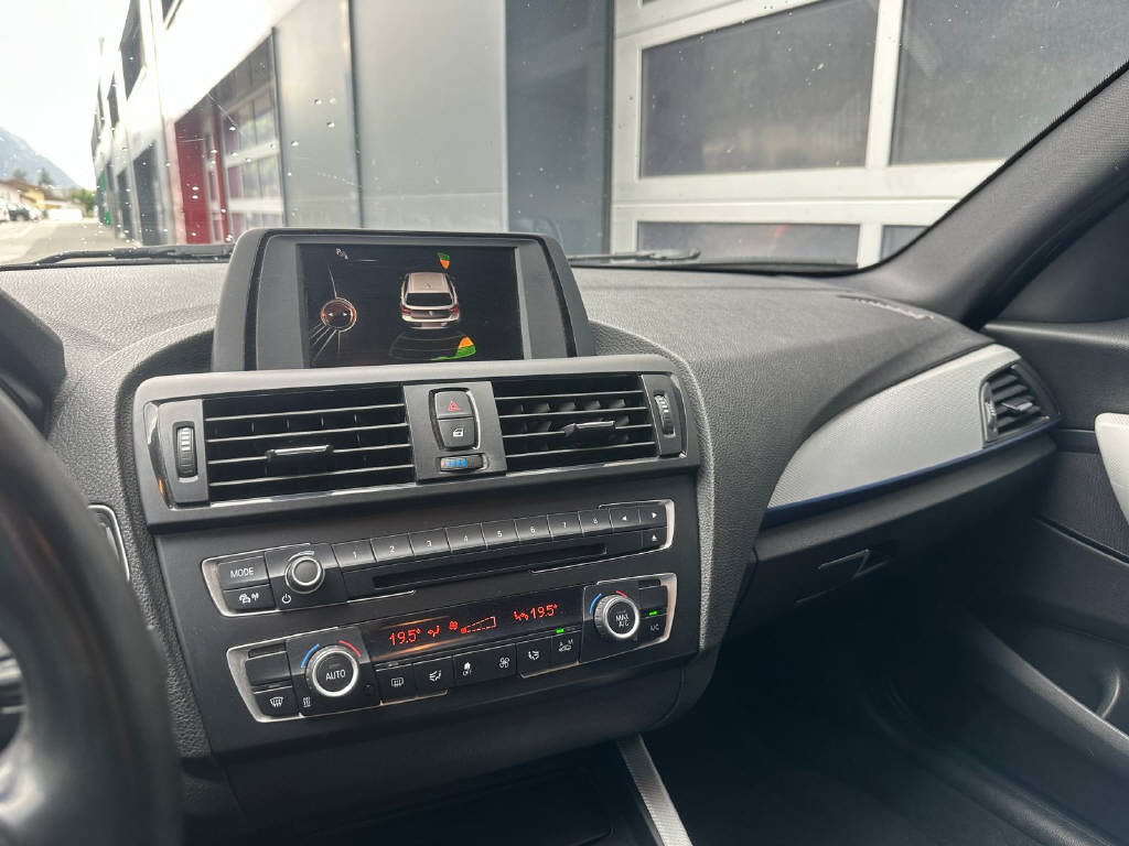 BMW 118d xDrive-image-8