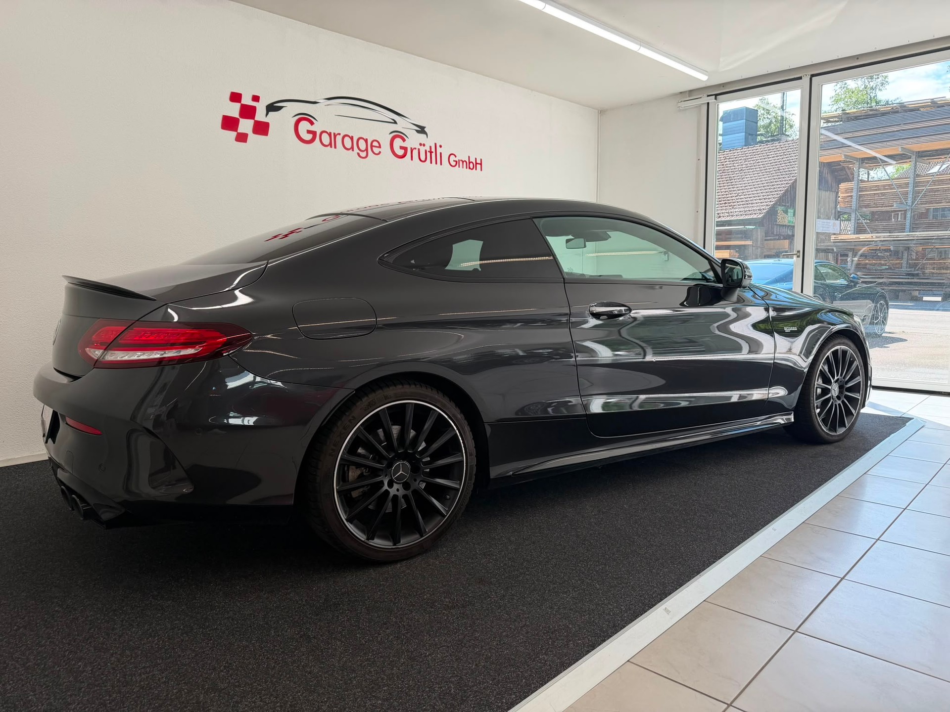 MERCEDES-BENZ C 43 AMG 4Matic 9G-tronic-image-2