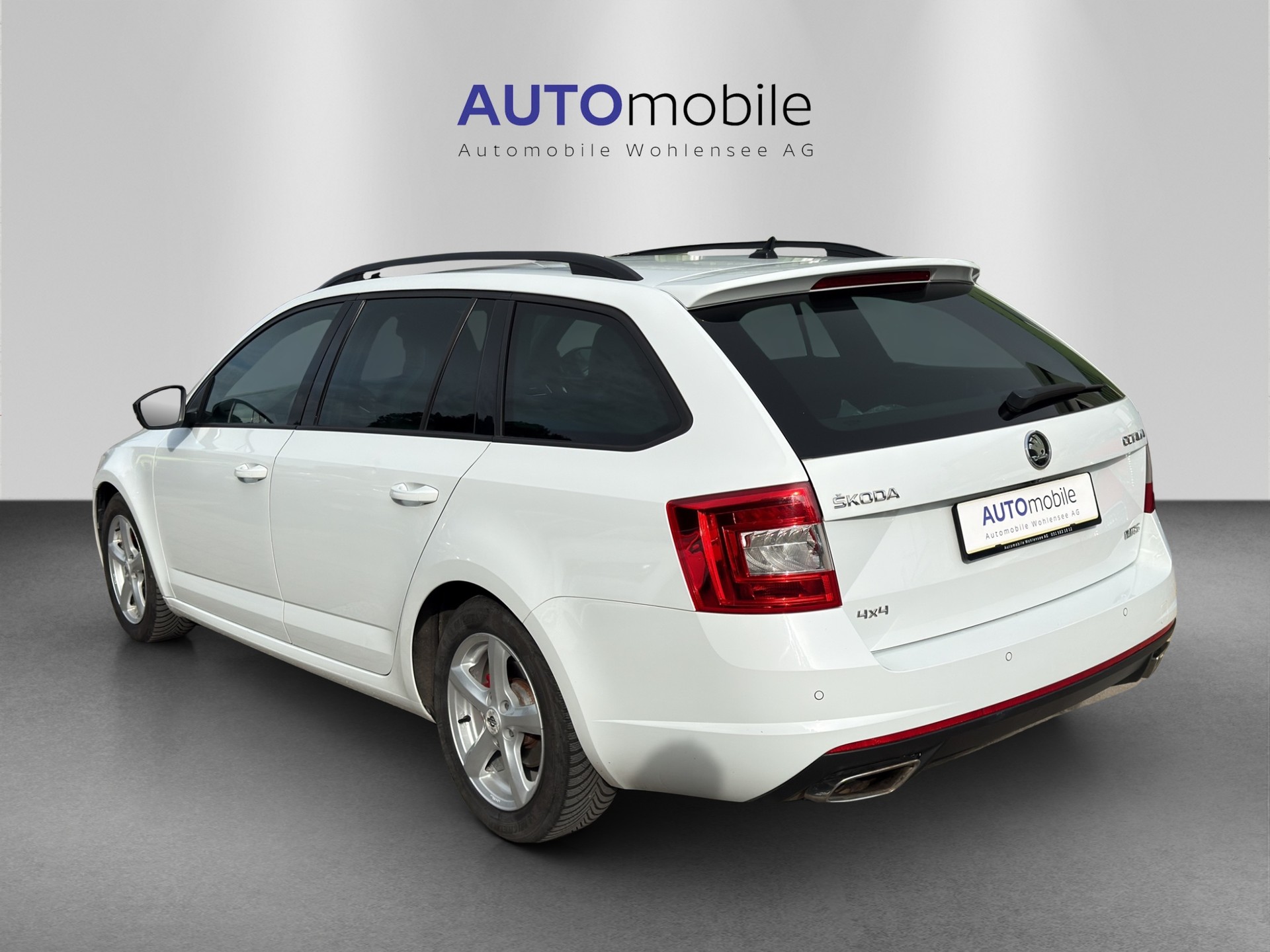 SKODA Octavia Combi 2.0 TDI RS 4x4 DSG-image-6
