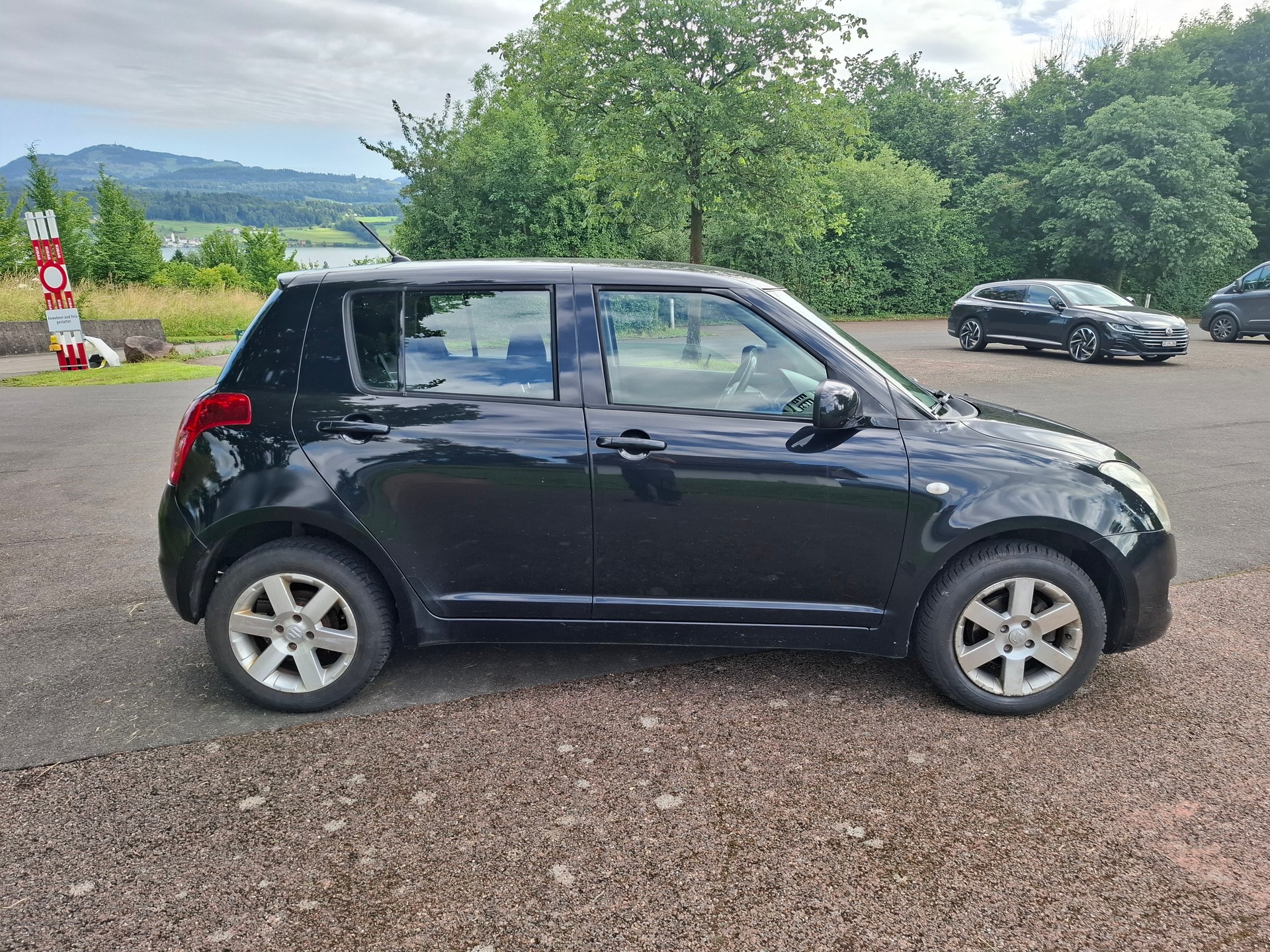 SUZUKI Swift 1.3i 16V GL Top 4x4-image-4