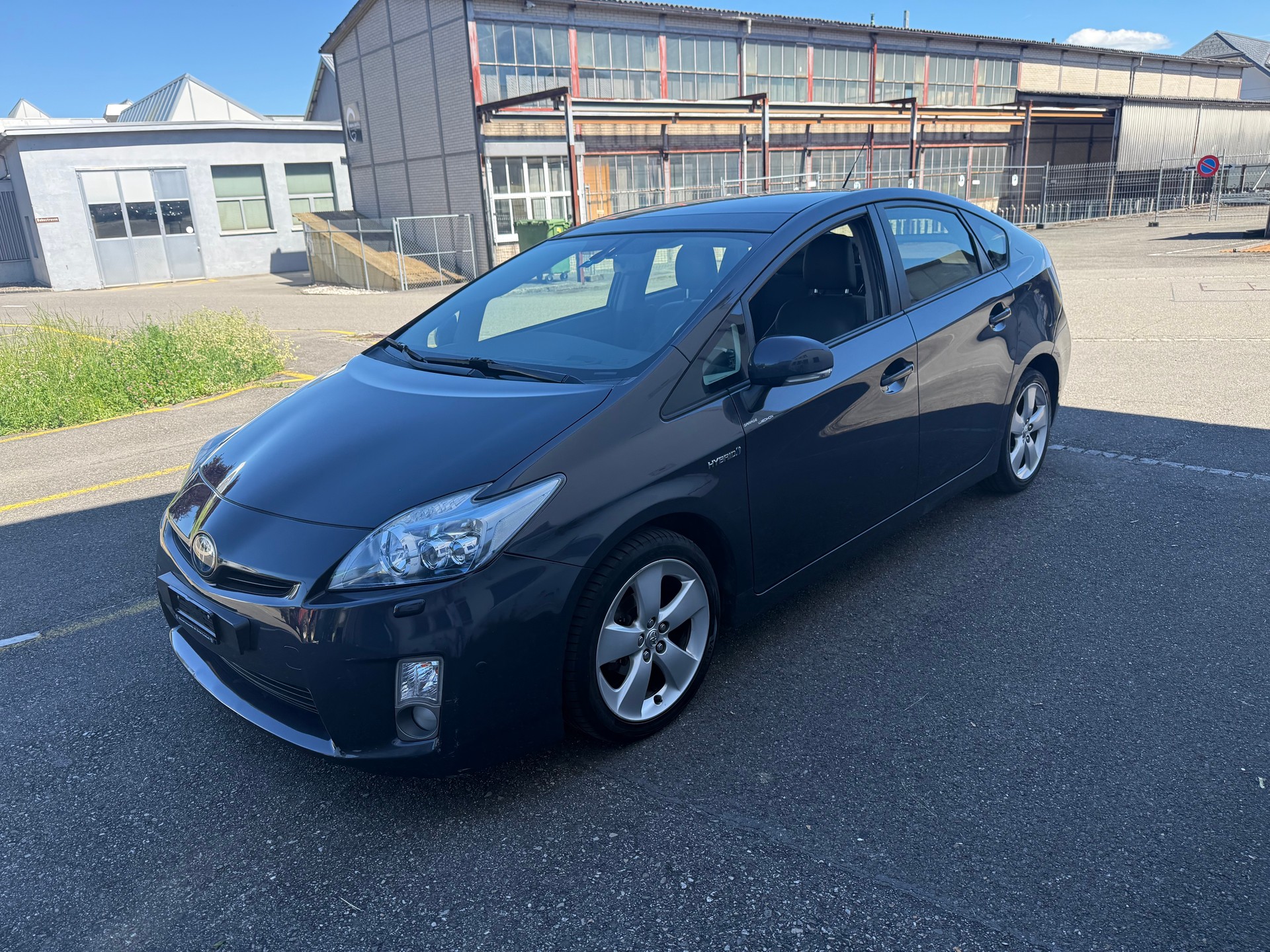 TOYOTA Prius 1.8 16V HSD Sol-image-0