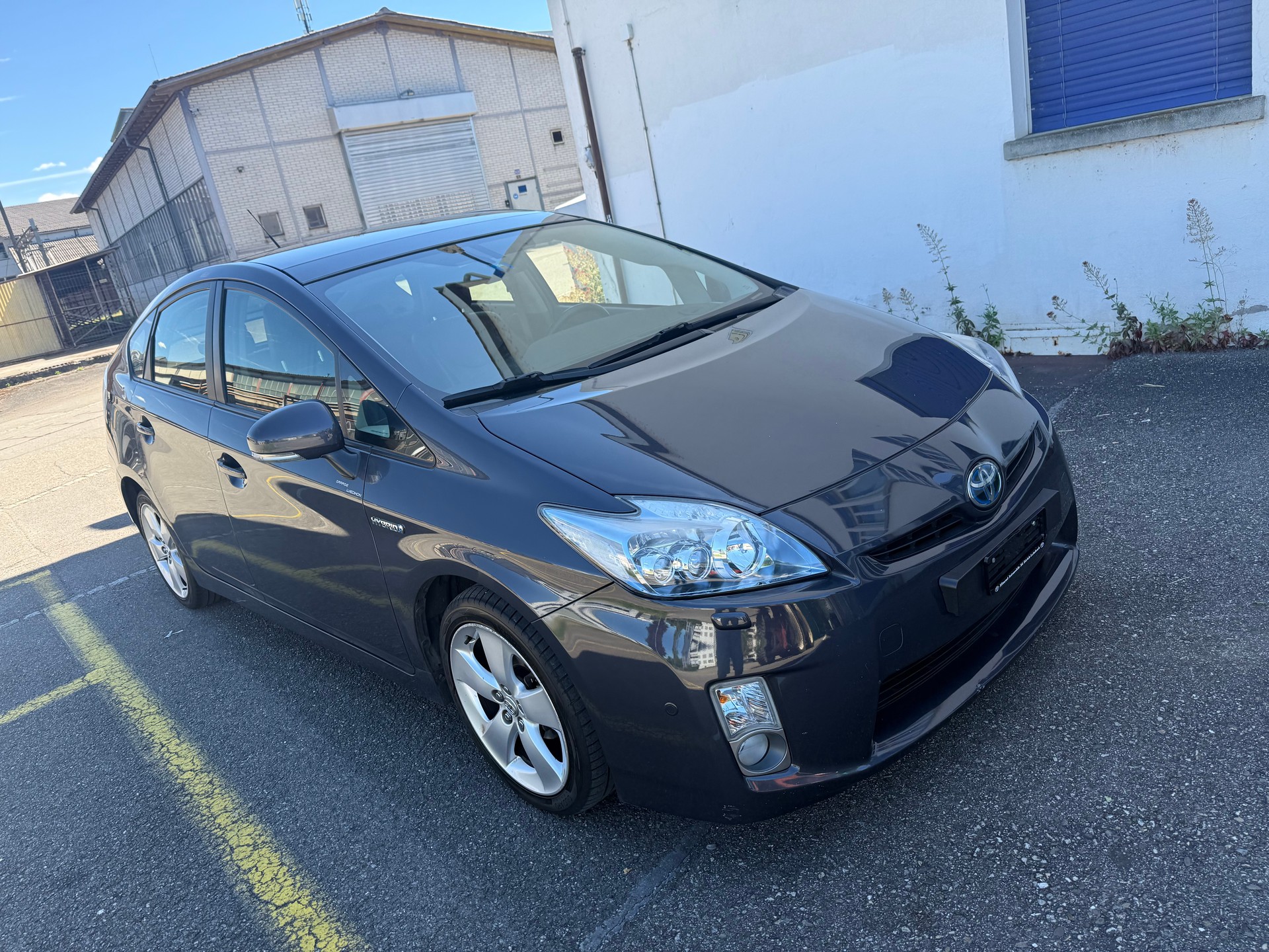 TOYOTA Prius 1.8 16V HSD Sol-image-1