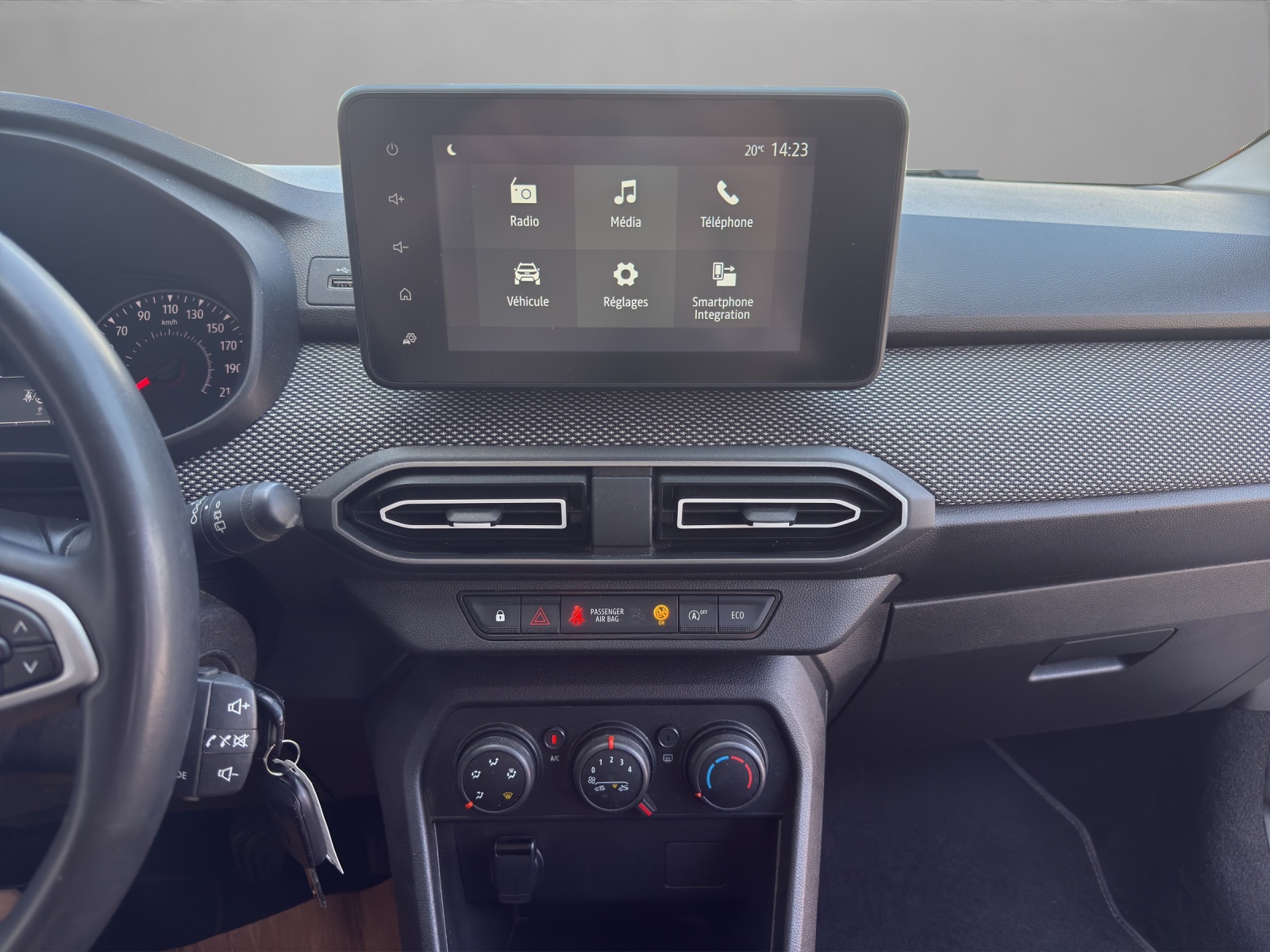 DACIA Sandero TCe 90 Expression-image-12