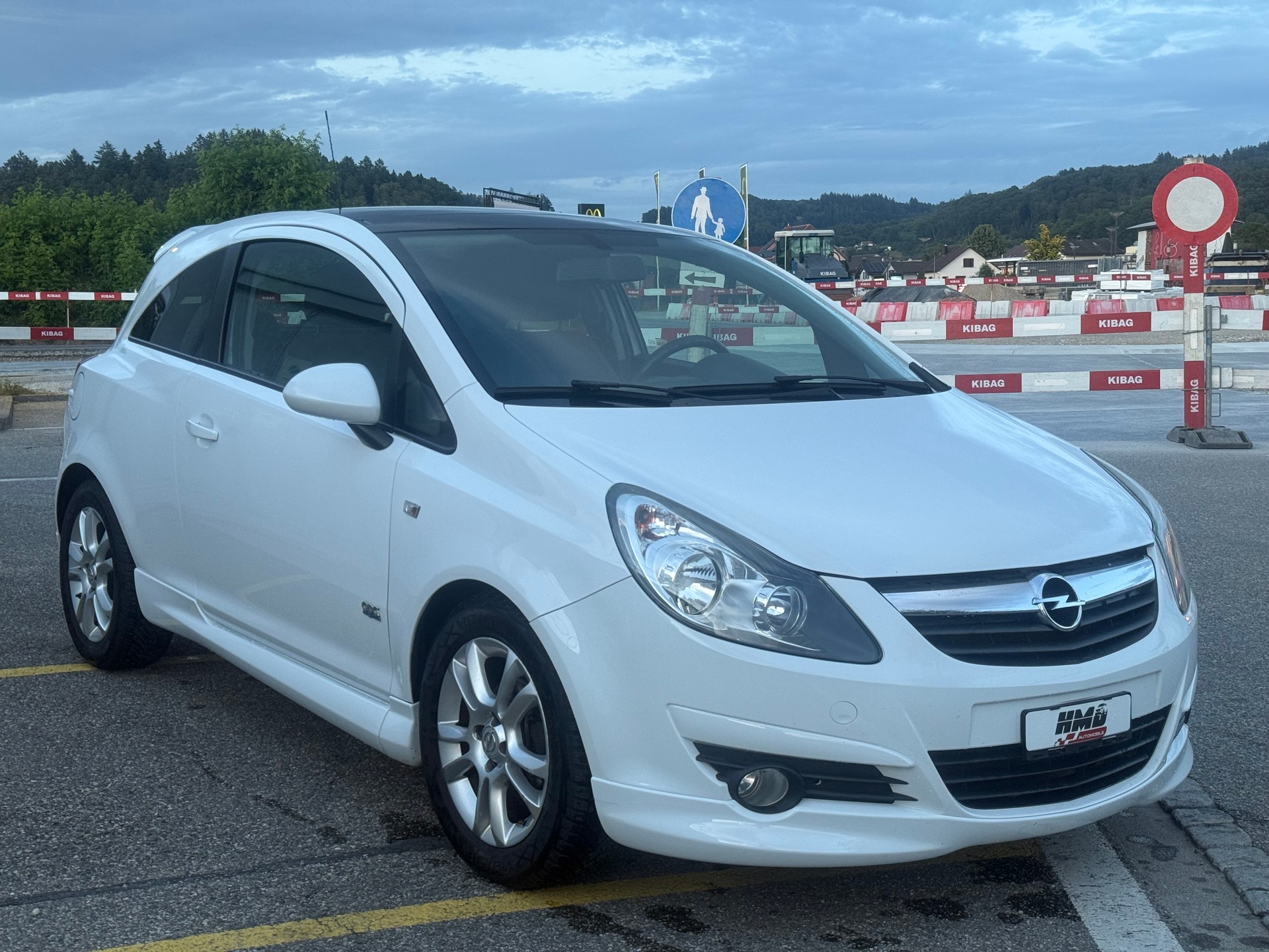 OPEL Corsa 1.4 TP Sport Automatic OPC Line-image-6