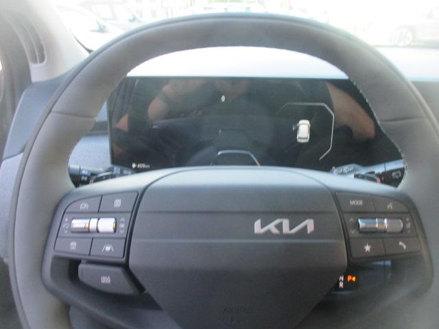 KIA EV3 81 kWh Earth-image-7