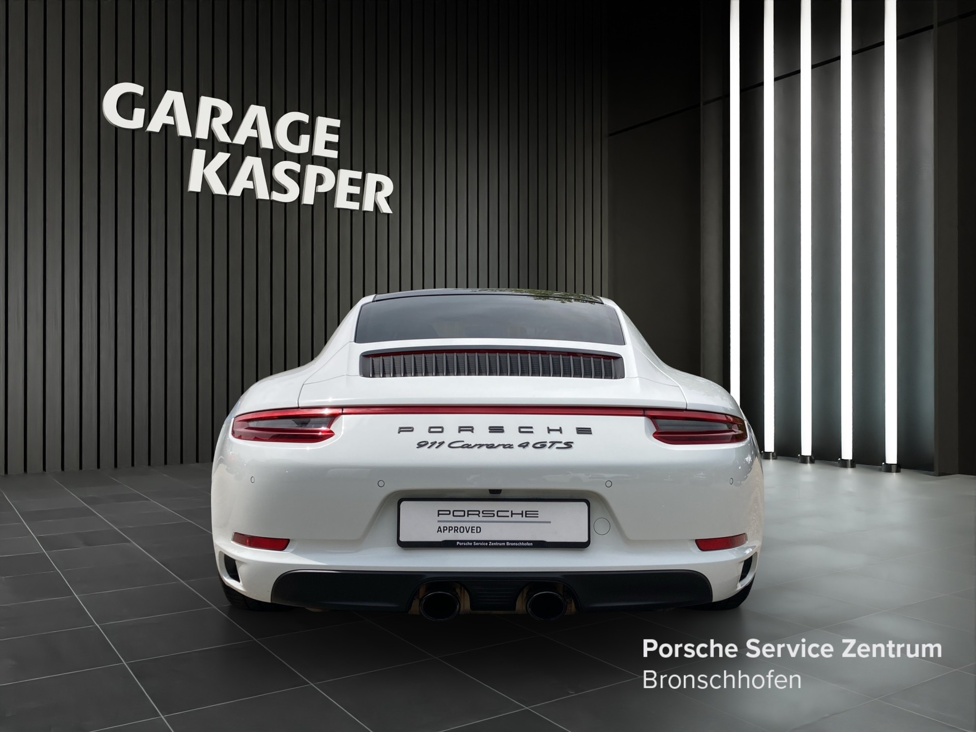 PORSCHE 911 Carrera 4 GTS-image-3