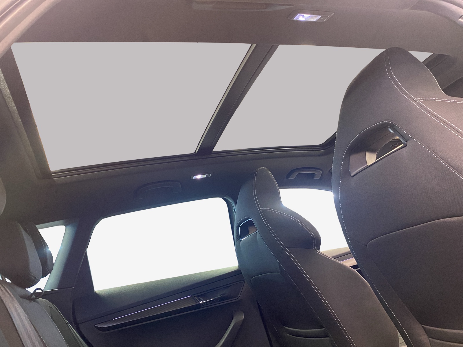 SKODA Karoq SL 1.5 TSI 150PS 7DSG-image-14