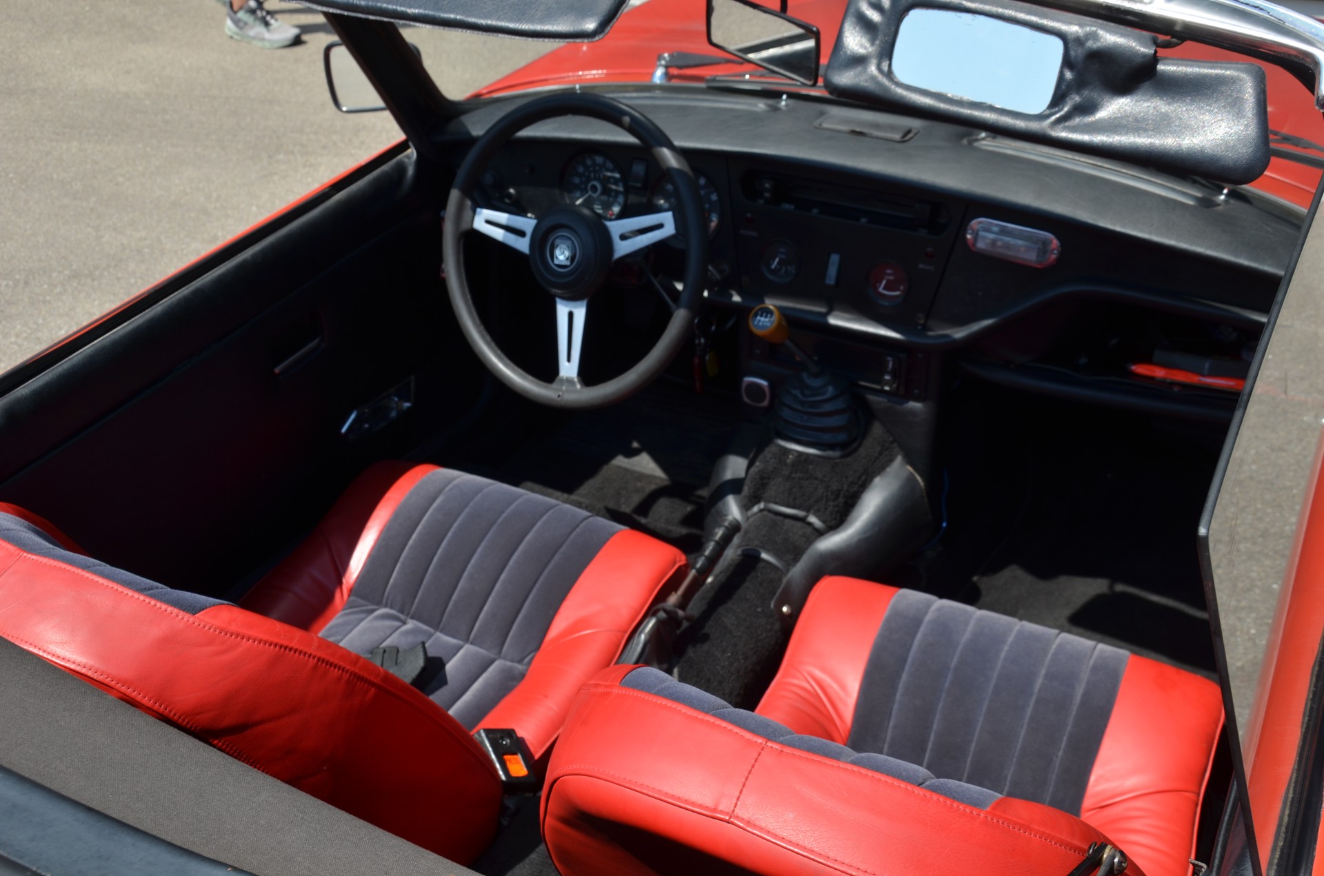 TRIUMPH IV-image-9