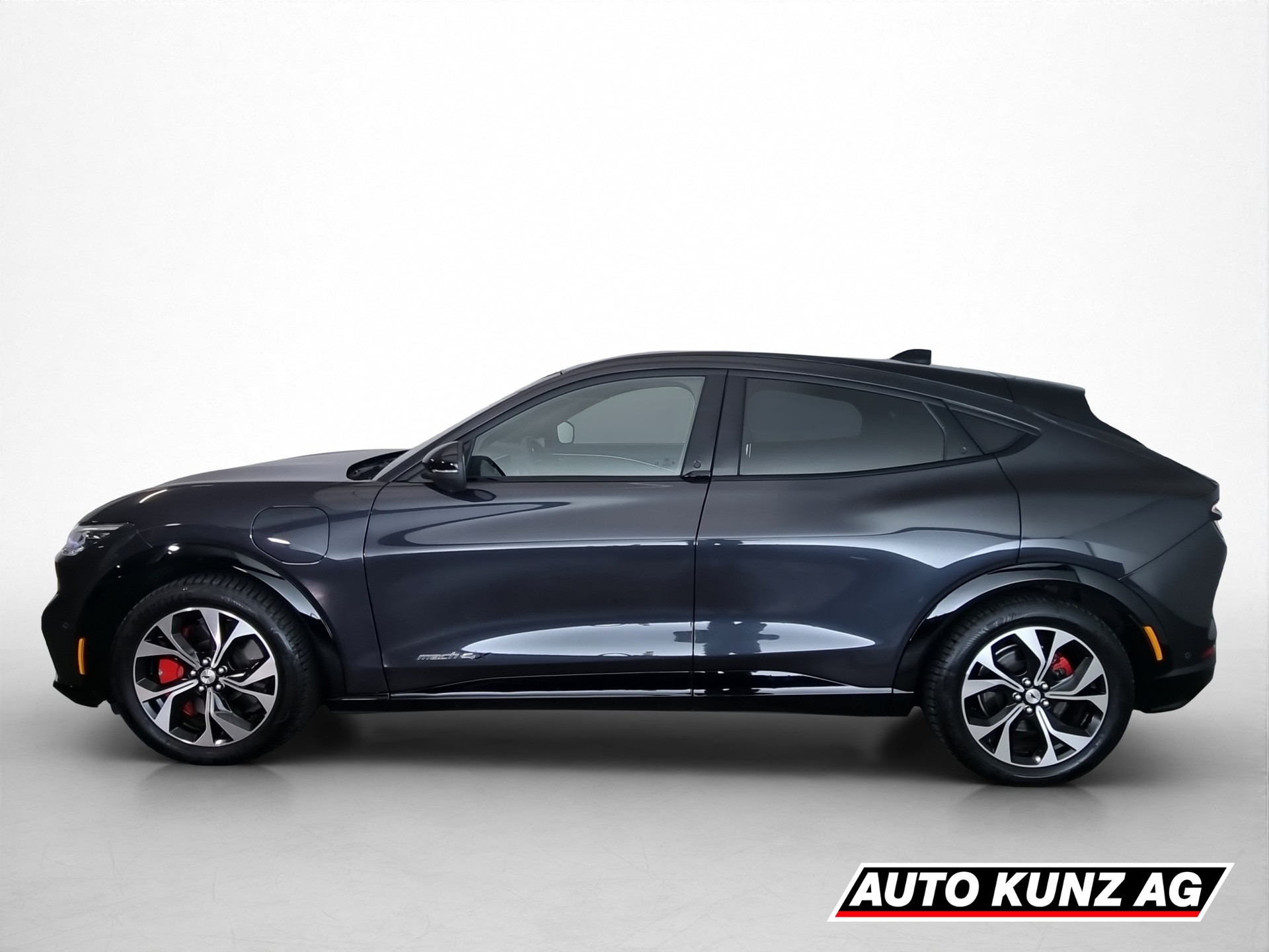 FORD Mustang MACH-E AWD 99 kWh-image-2