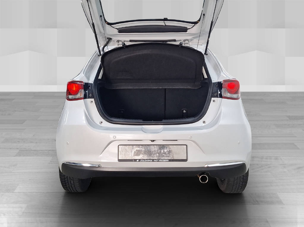 MAZDA 2 1.5 90 Revolution-image-7