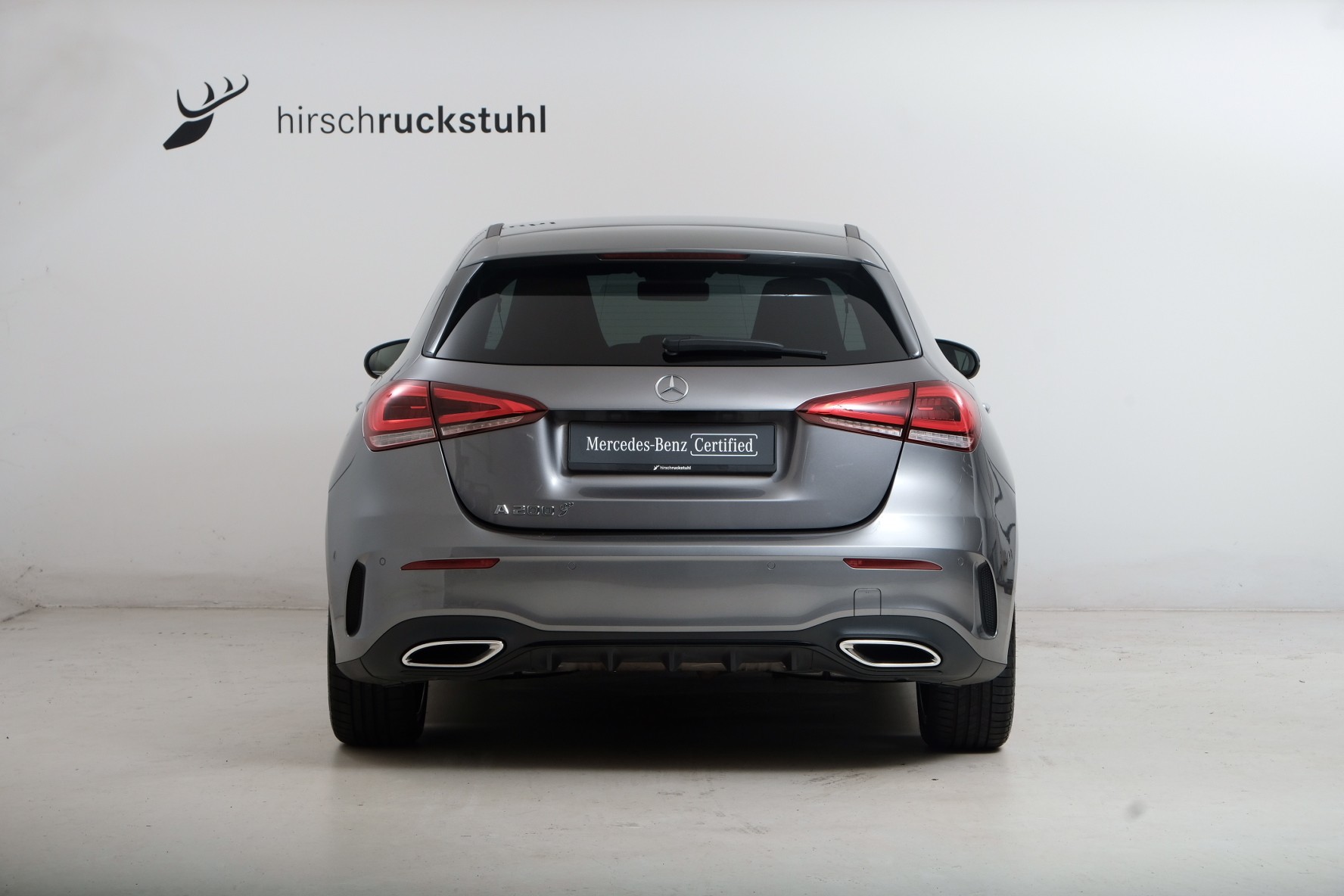MERCEDES-BENZ A 200 AMG Line 7G-DCT-image-4