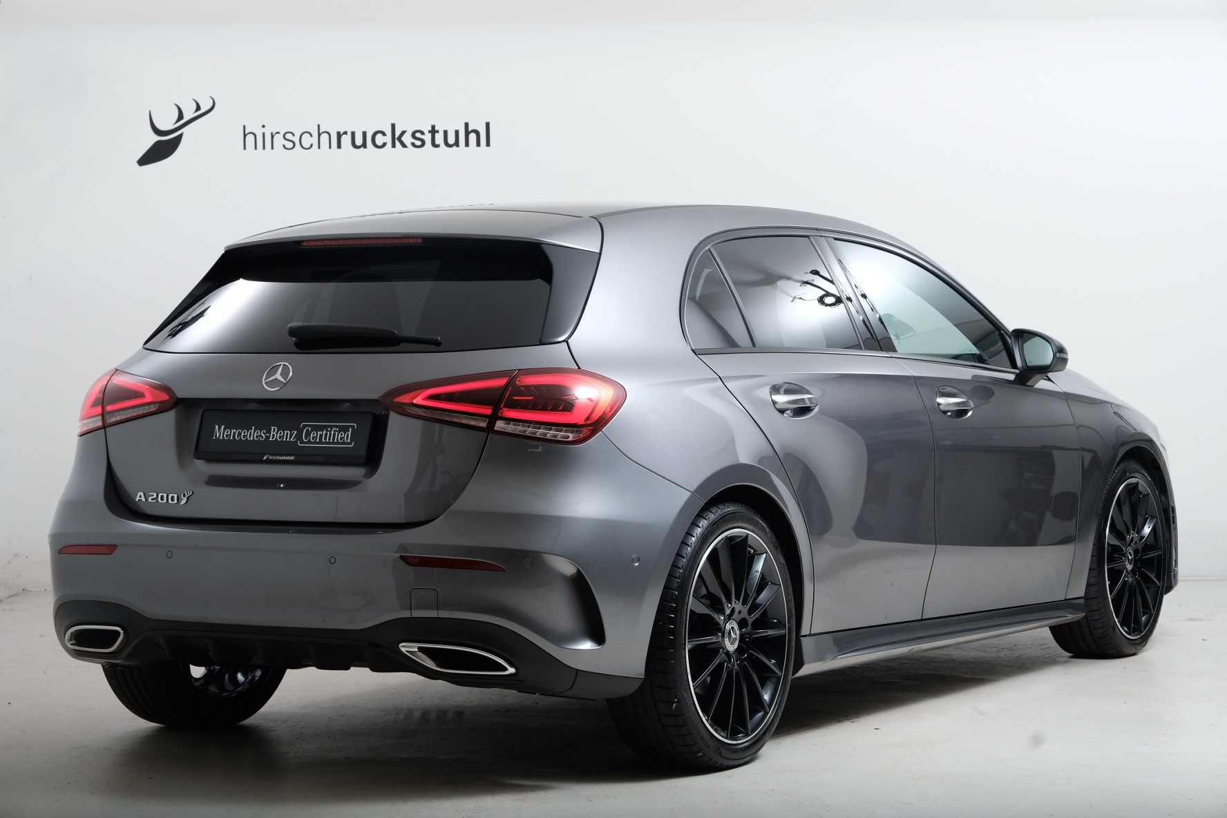 MERCEDES-BENZ A 200 AMG Line 7G-DCT-image-3