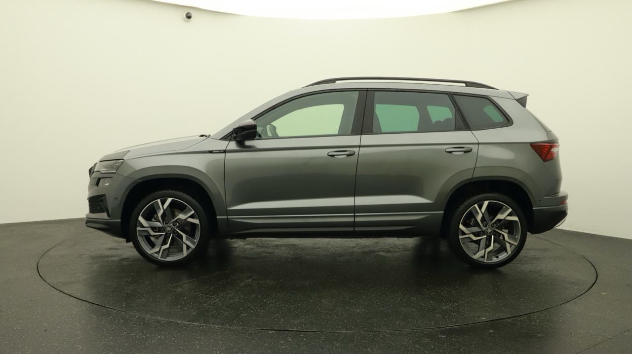 SKODA Karoq 1.5 TSI SportLine DSG-showroom-element-1