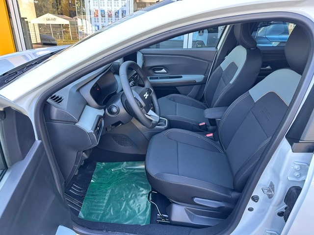 DACIA Jogger TCe 110 Extreme-image-13