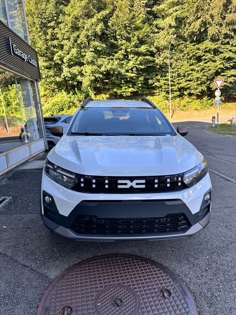 DACIA Jogger TCe 110 Extreme-image-1