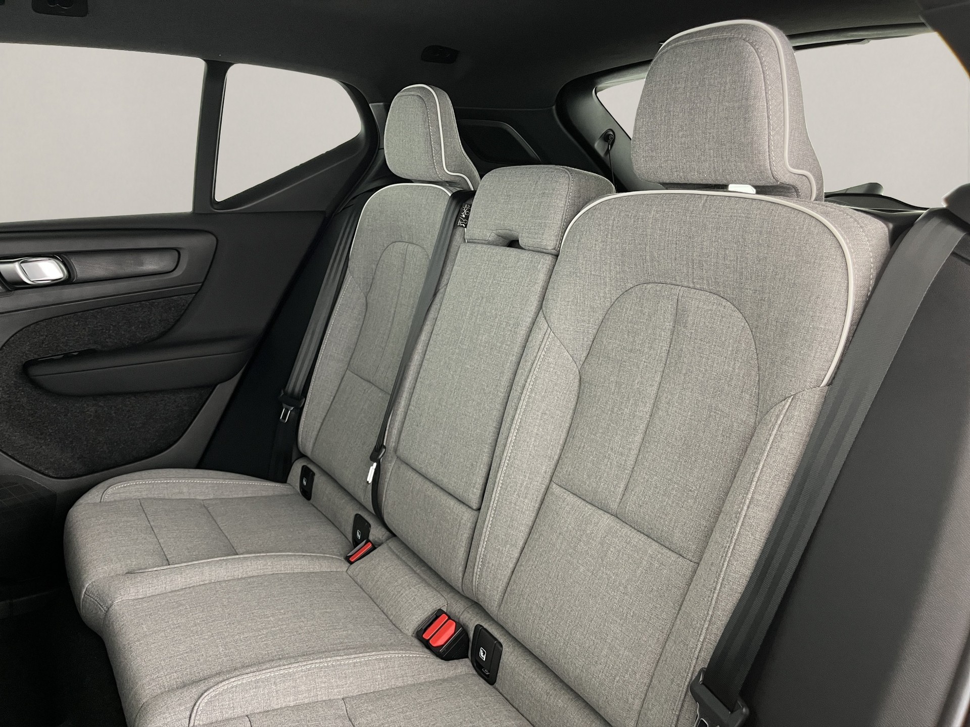 VOLVO EX40 Twin Ultra Xcentric AWD-image-17