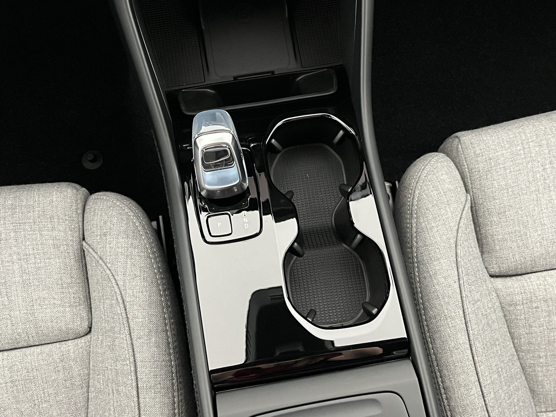 VOLVO EX40 Twin Ultra Xcentric AWD-image-14
