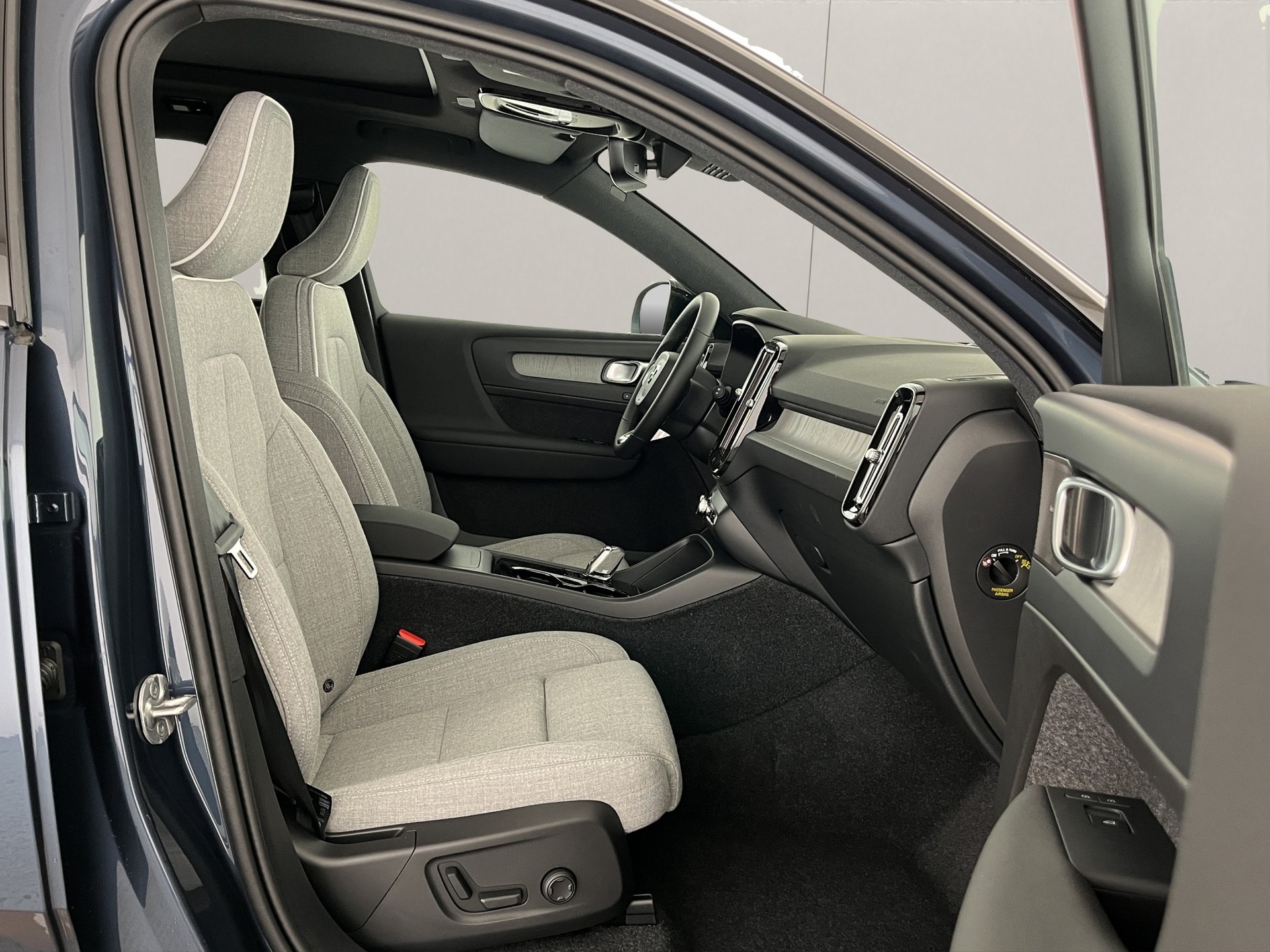 VOLVO EX40 Twin Ultra Xcentric AWD-image-13