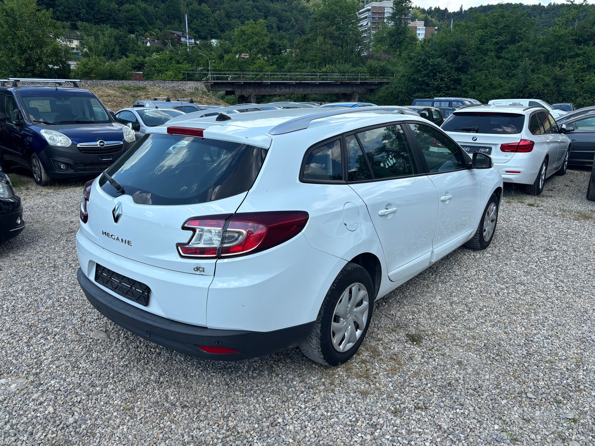 RENAULT Mégane Grandtour 1.5 dCi Dynamique EDC-image-2
