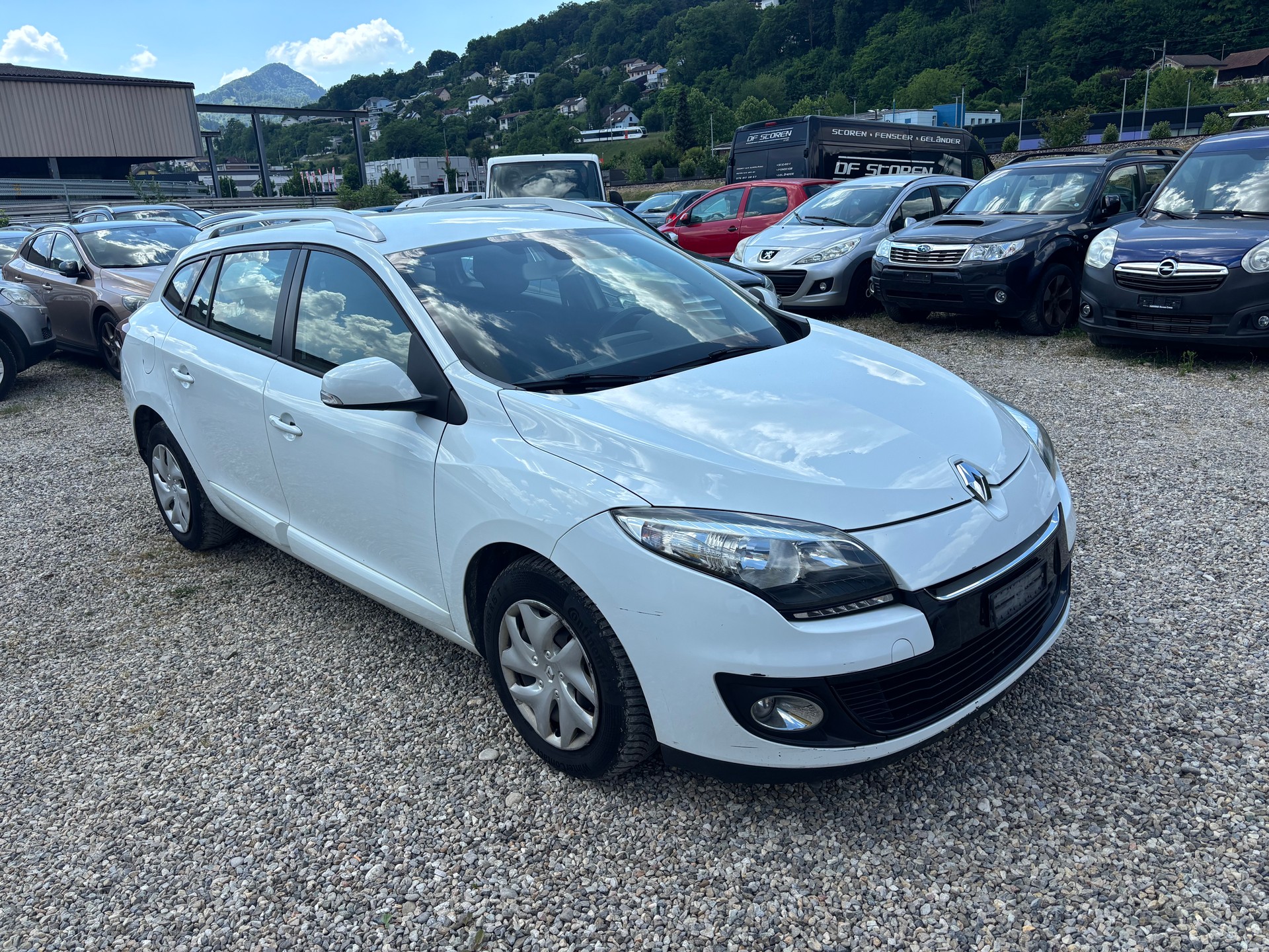 RENAULT Mégane Grandtour 1.5 dCi Dynamique EDC-image-1