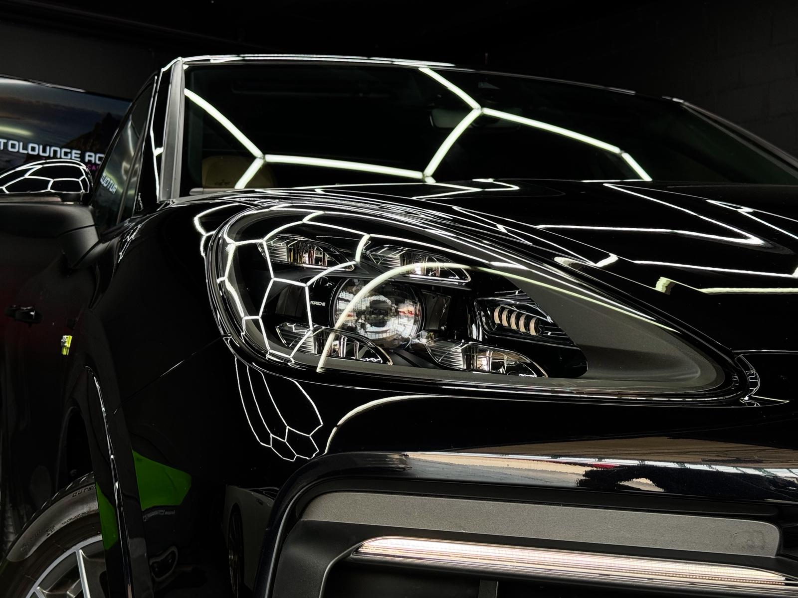 PORSCHE Cayenne E-Hybrid-image-3