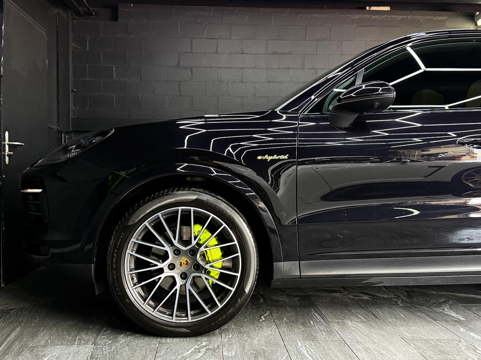 PORSCHE Cayenne E-Hybrid-image-8