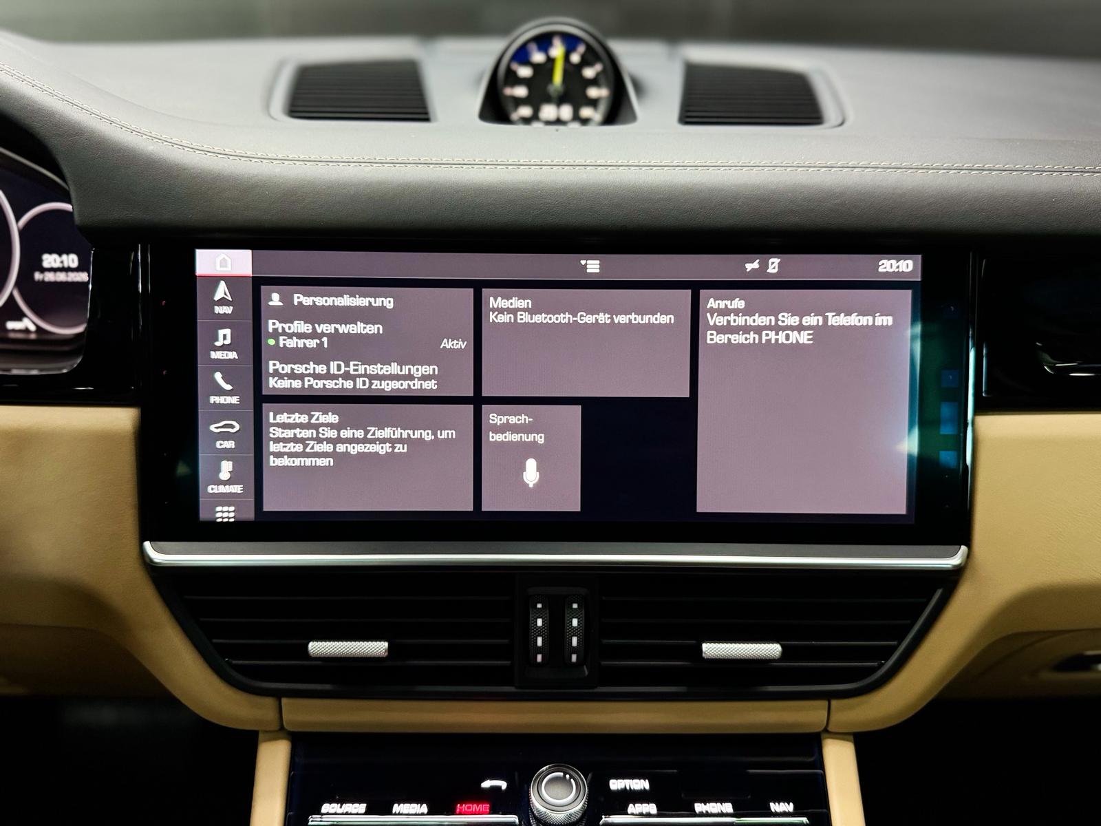 PORSCHE Cayenne E-Hybrid-image-16