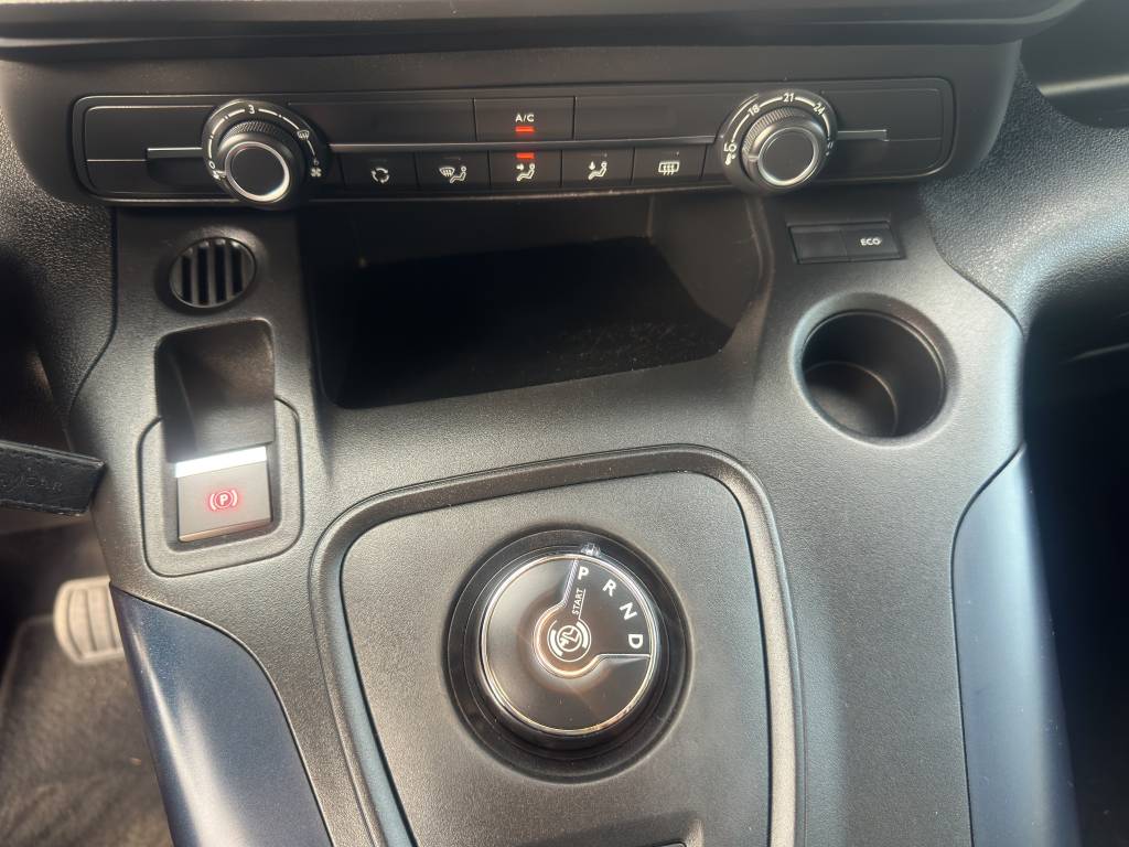 PEUGEOT Rifter 1.2 PureTech Allure EAT8-image-6