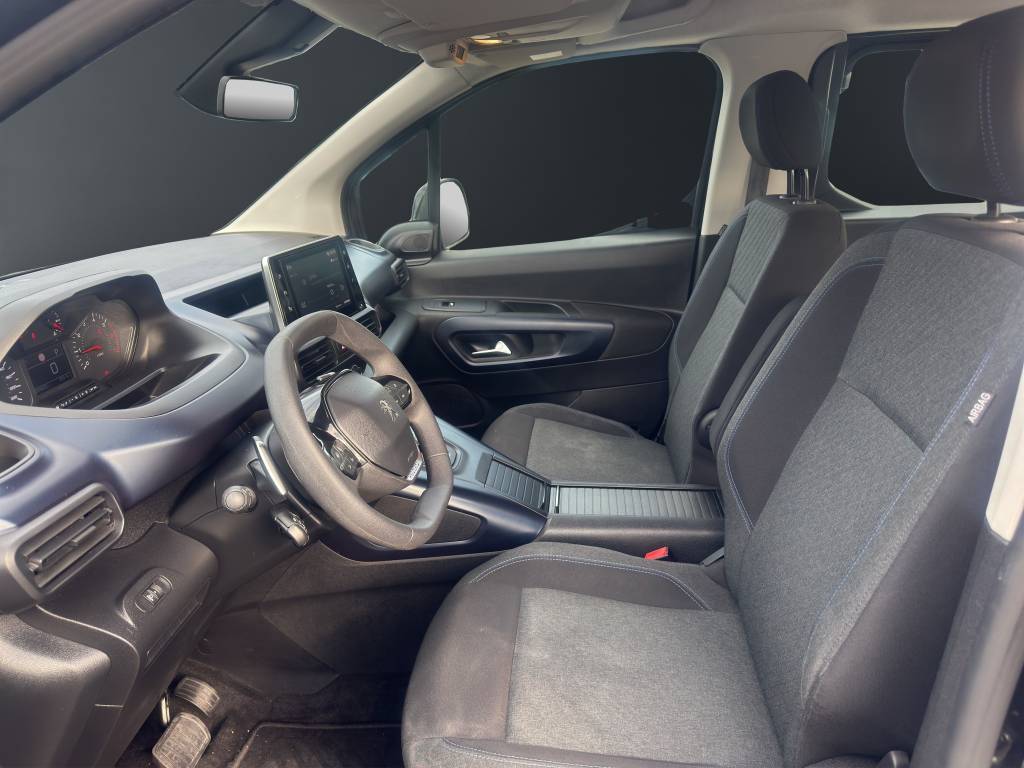 PEUGEOT Rifter 1.2 PureTech Allure EAT8-image-7