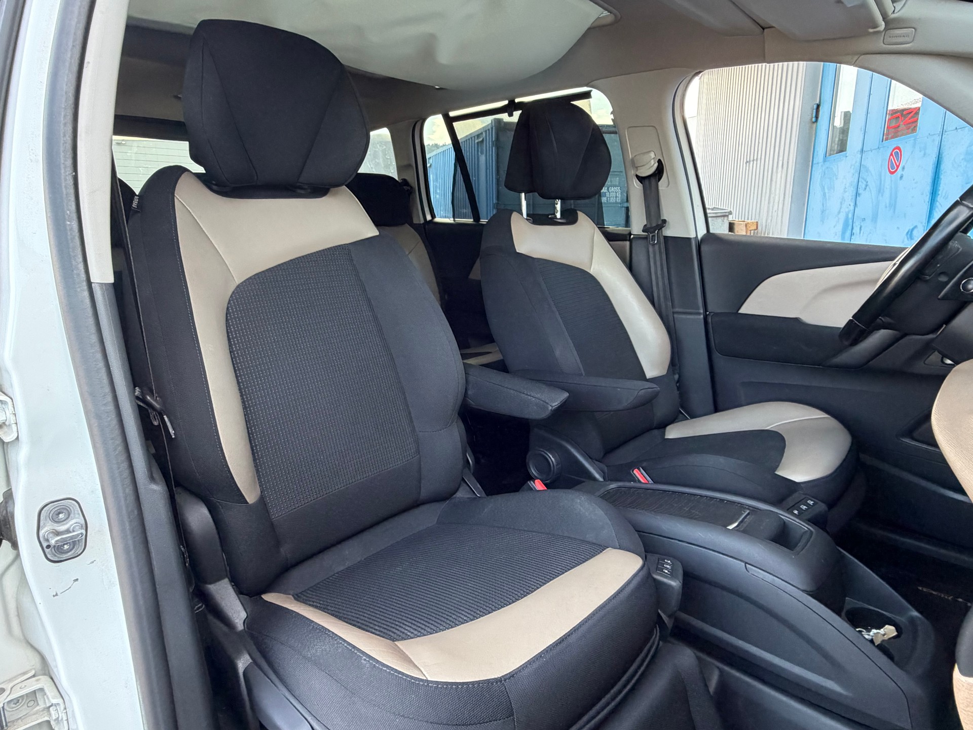CITROEN Grand C4 Picasso 1.6i 16V e-THP Exclusive 7 Plätz-image-5