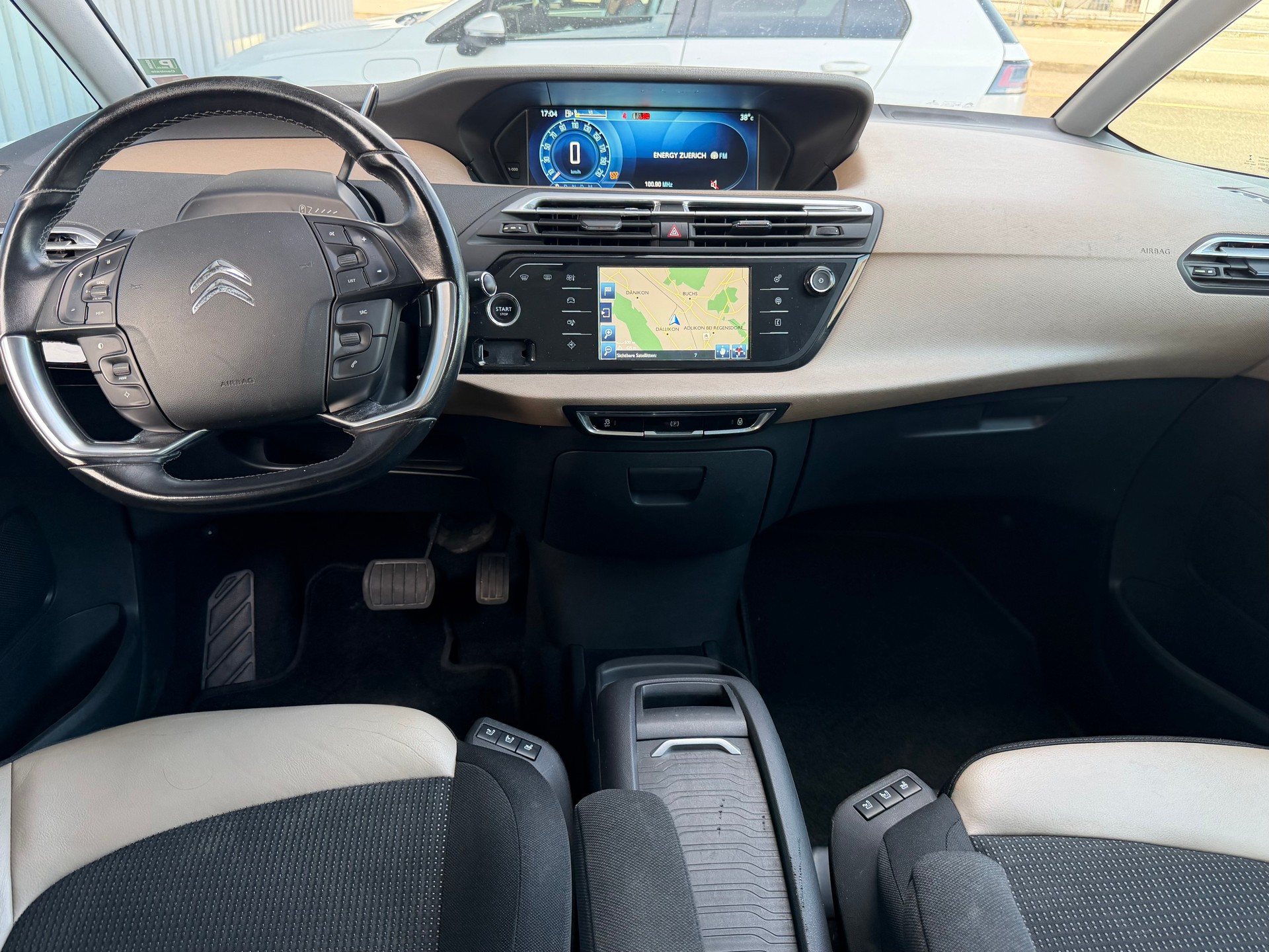 CITROEN Grand C4 Picasso 1.6i 16V e-THP Exclusive 7 Plätz-image-4