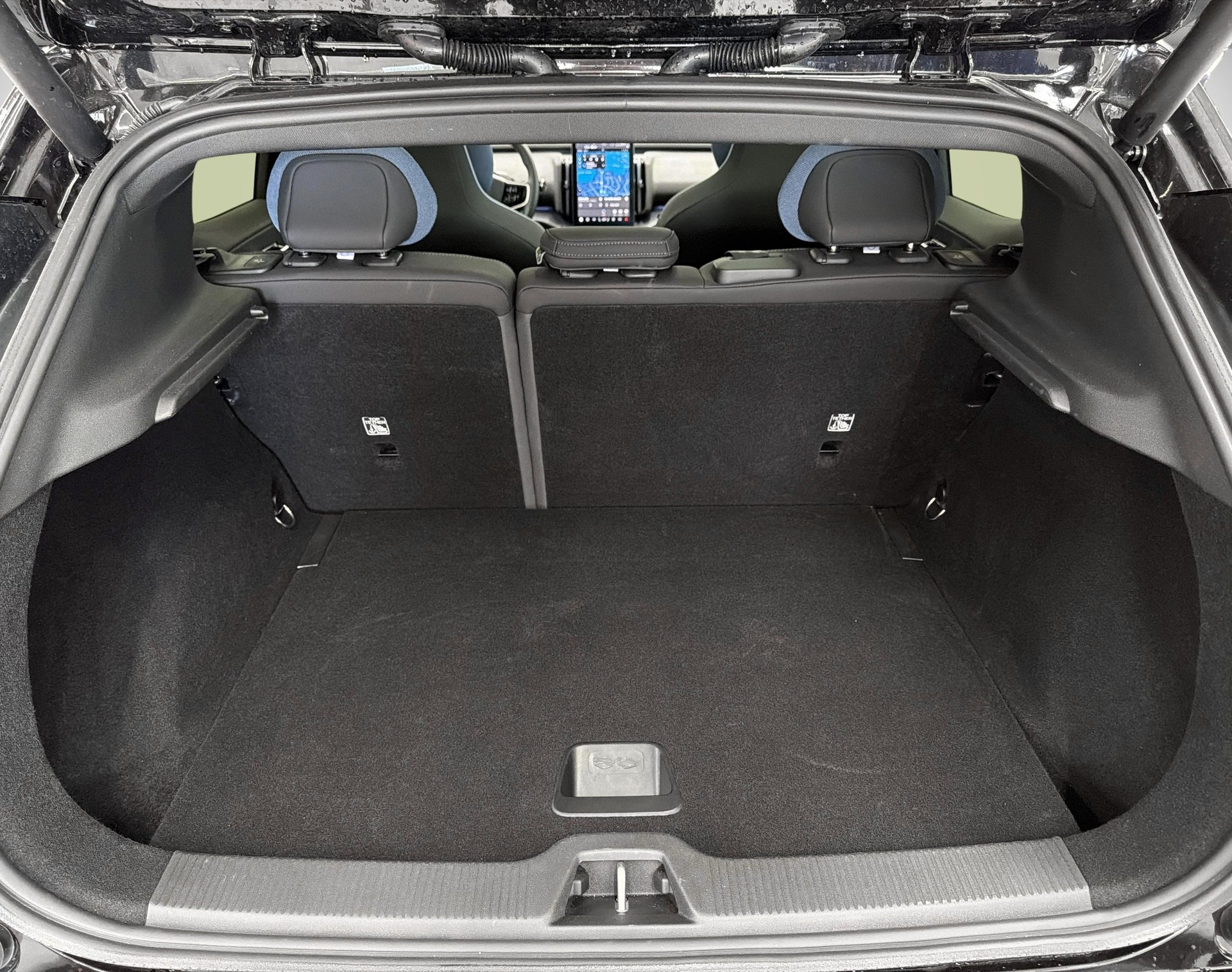 VOLVO EX 30 E60 Twin Ultra Performanc-image-10