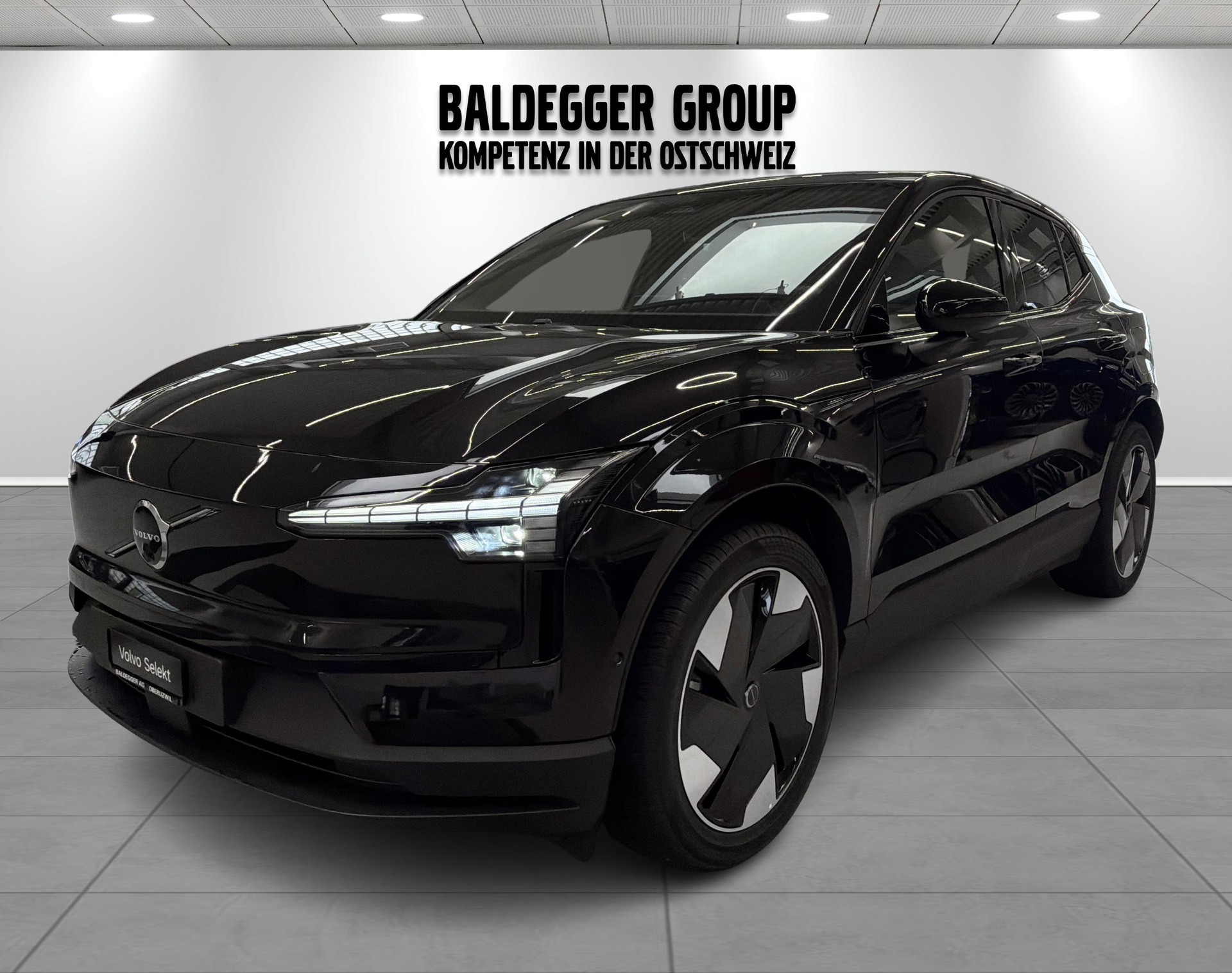 VOLVO EX 30 E60 Twin Ultra Performanc-image-5