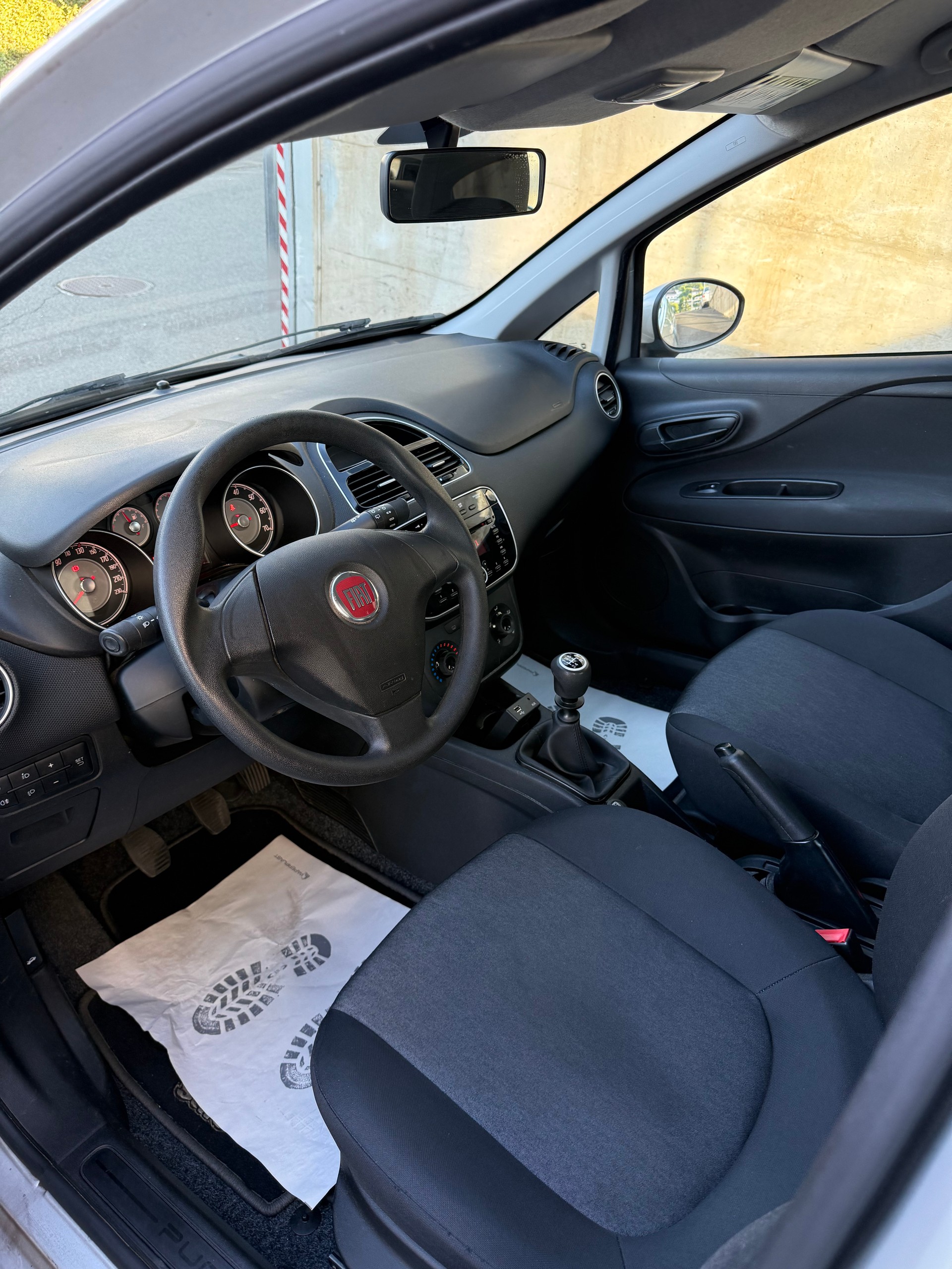 FIAT Punto 1.2 Cool || Frisch ab MFK-image-9