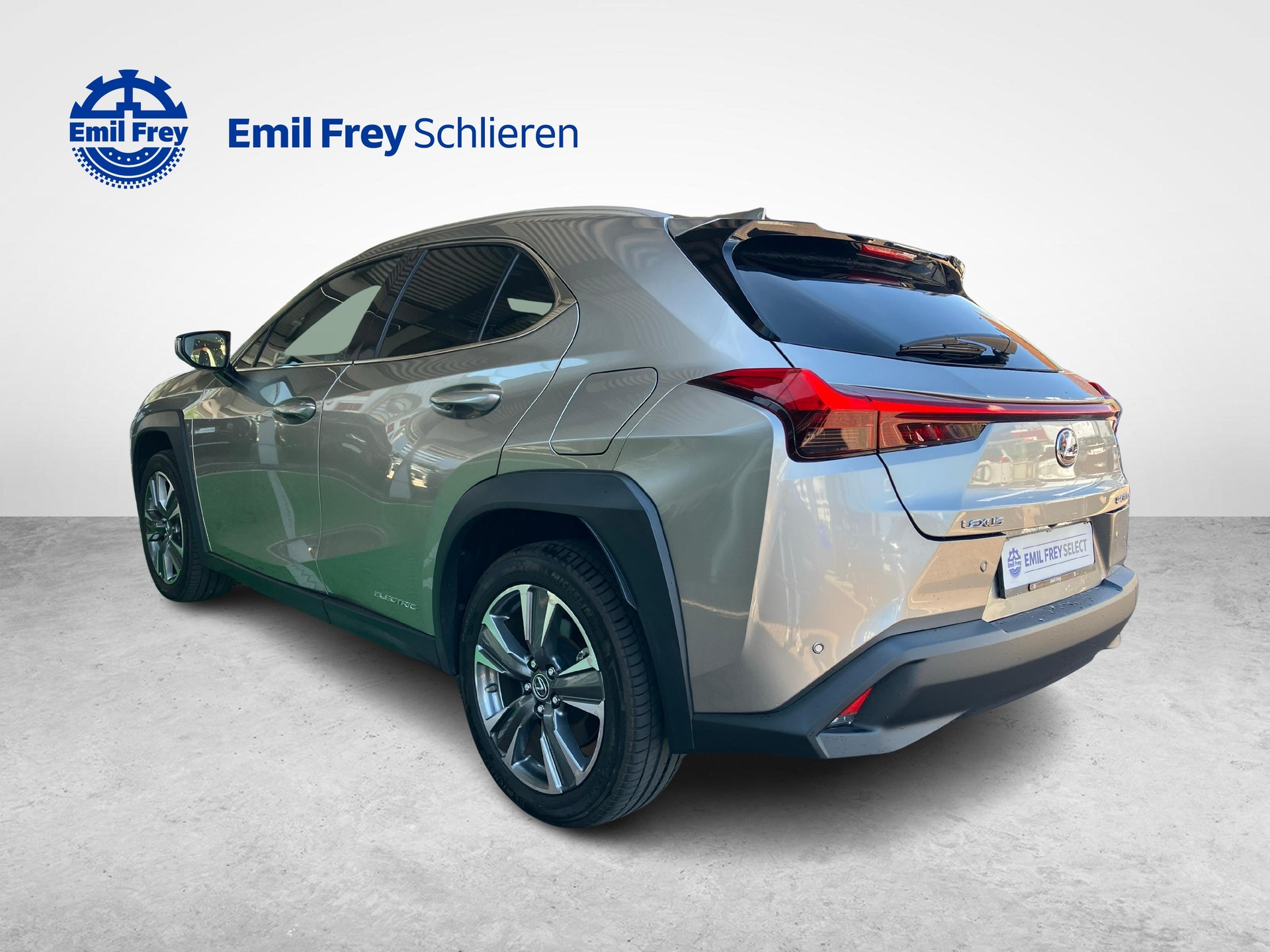 LEXUS UX 300e Excellence-image-2
