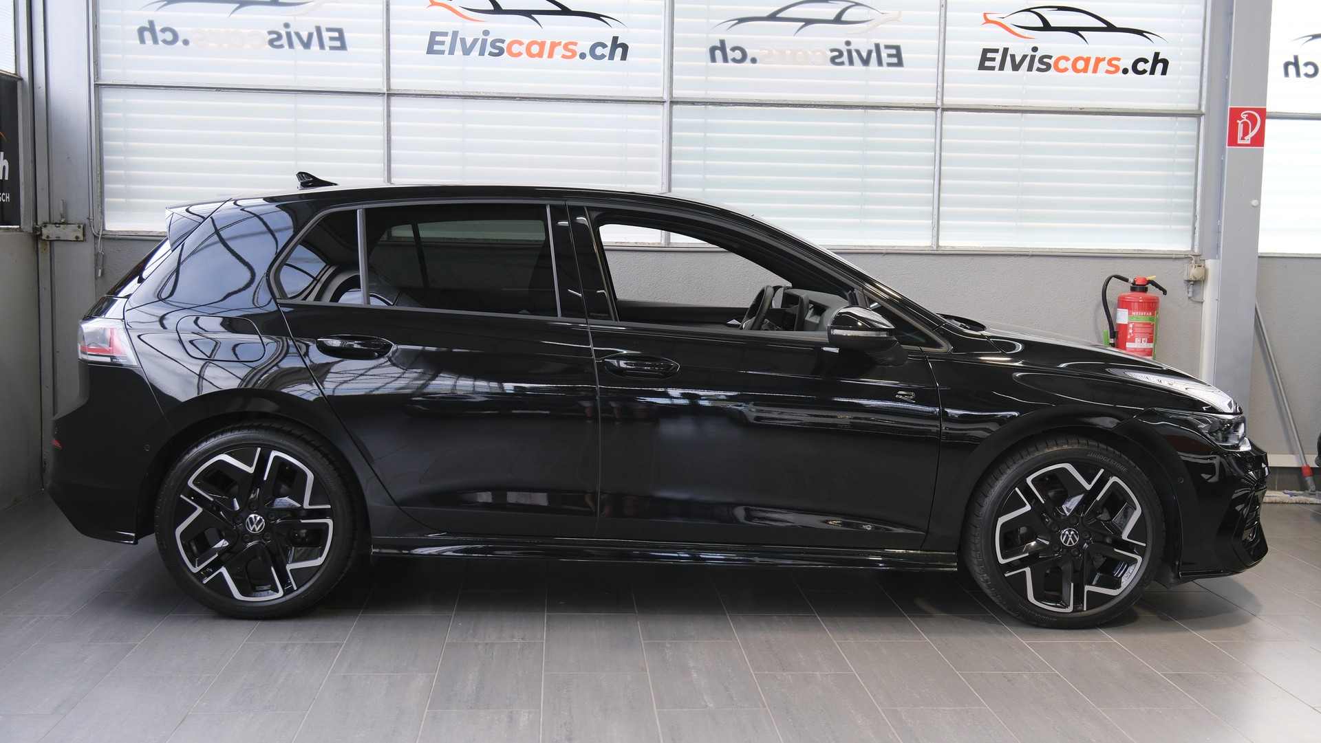 VW Golf 1.5 e TSI mHEV R-Line DSG * Black Style *-image-28