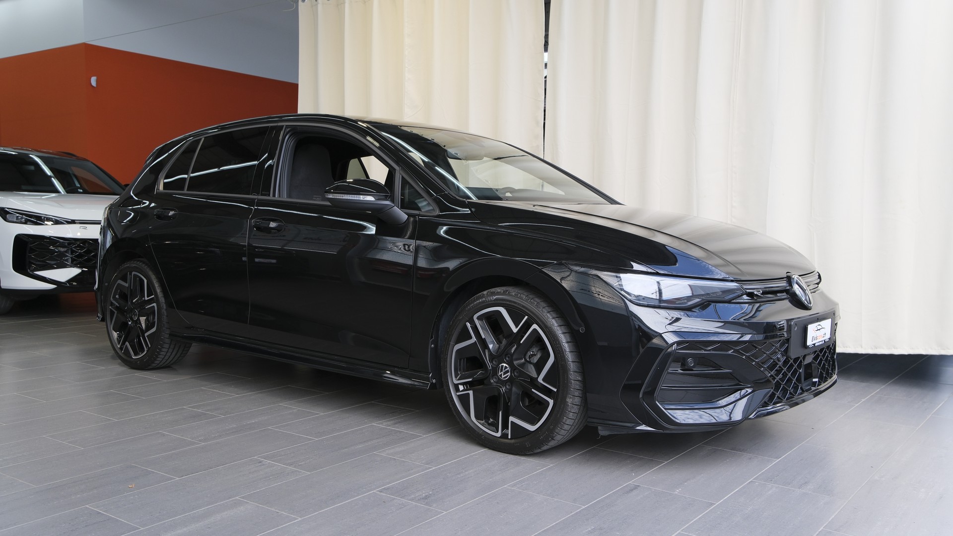 VW Golf 1.5 e TSI mHEV R-Line DSG * Black Style *-image-29