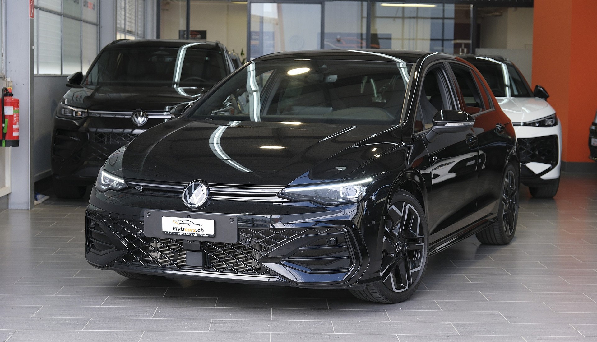 VW Golf 1.5 e TSI mHEV R-Line DSG * Black Style *-image-0