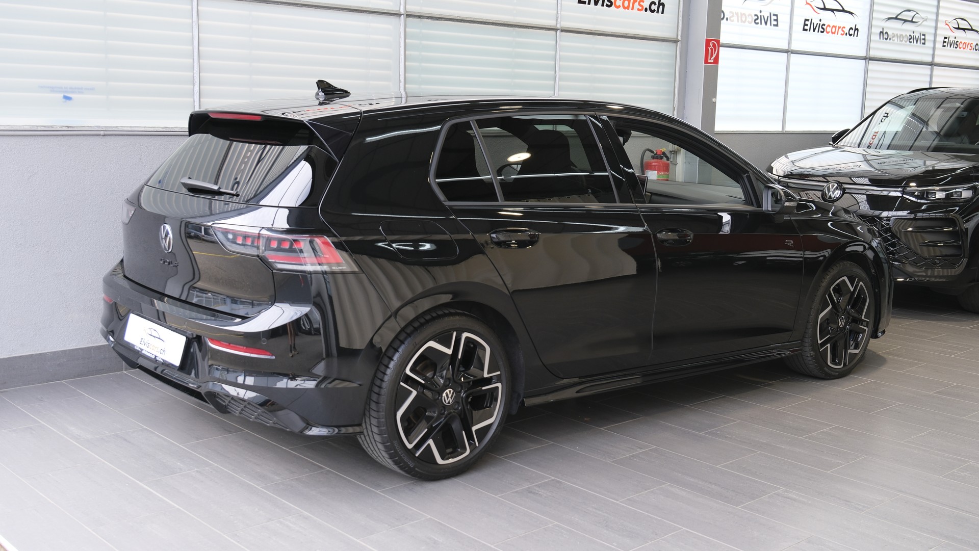 VW Golf 1.5 e TSI mHEV R-Line DSG * Black Style *-image-27