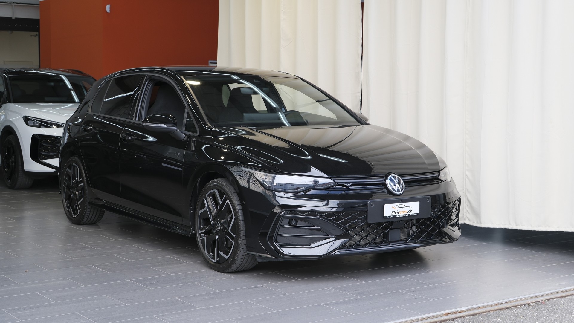 VW Golf 1.5 e TSI mHEV R-Line DSG * Black Style *-image-1