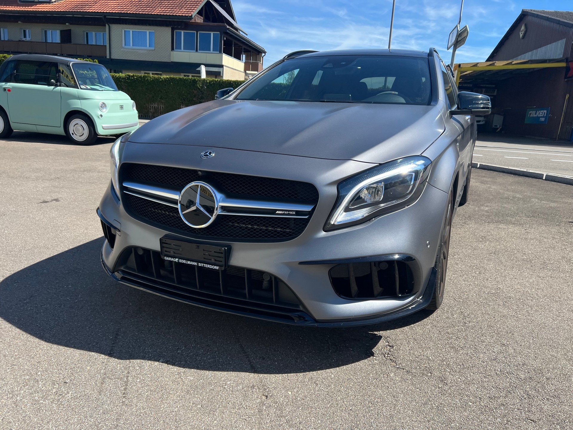MERCEDES-BENZ GLA 45 AMG 4Matic 7G-DCT-image-2