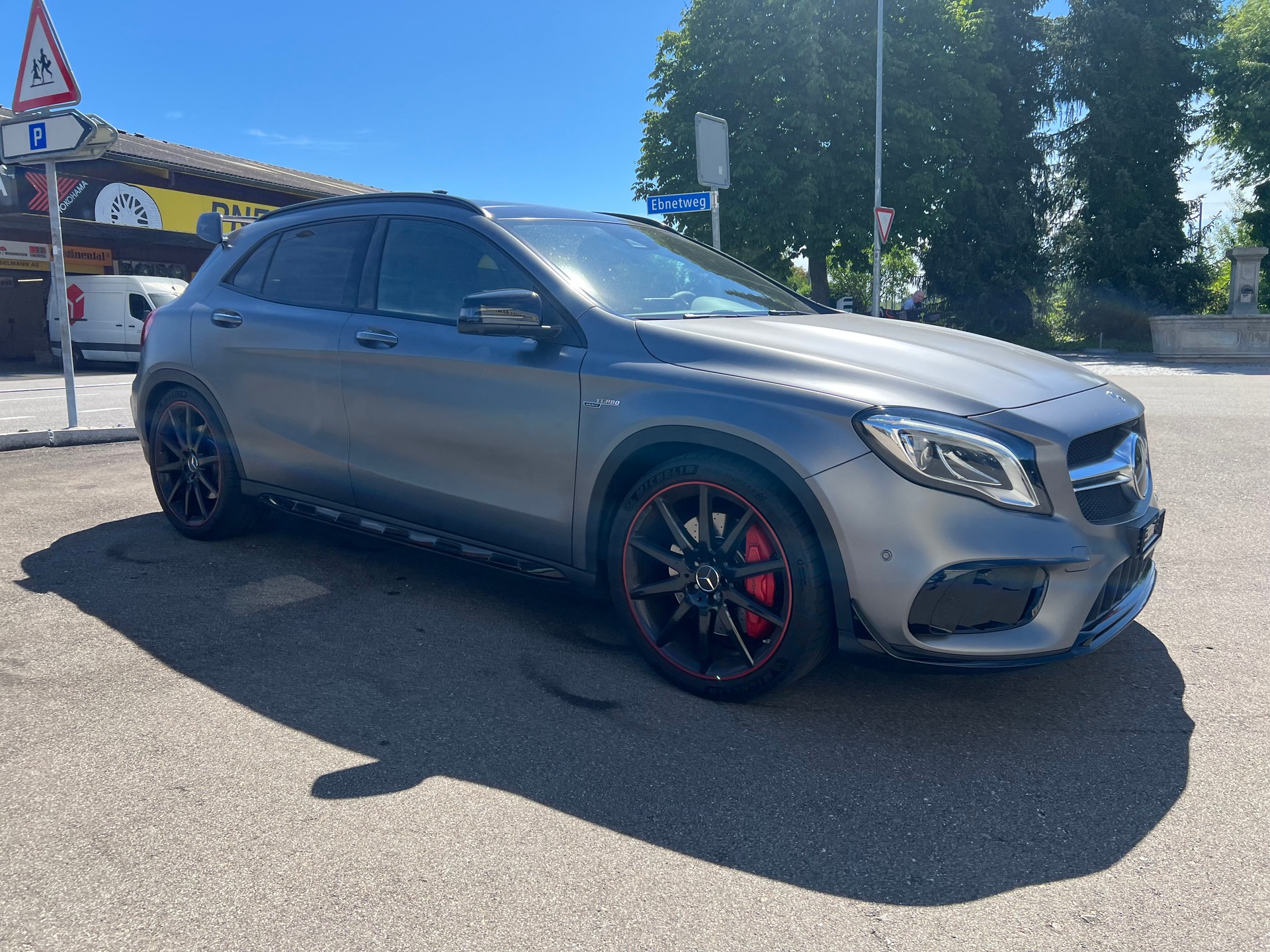 MERCEDES-BENZ GLA 45 AMG 4Matic 7G-DCT-image-5