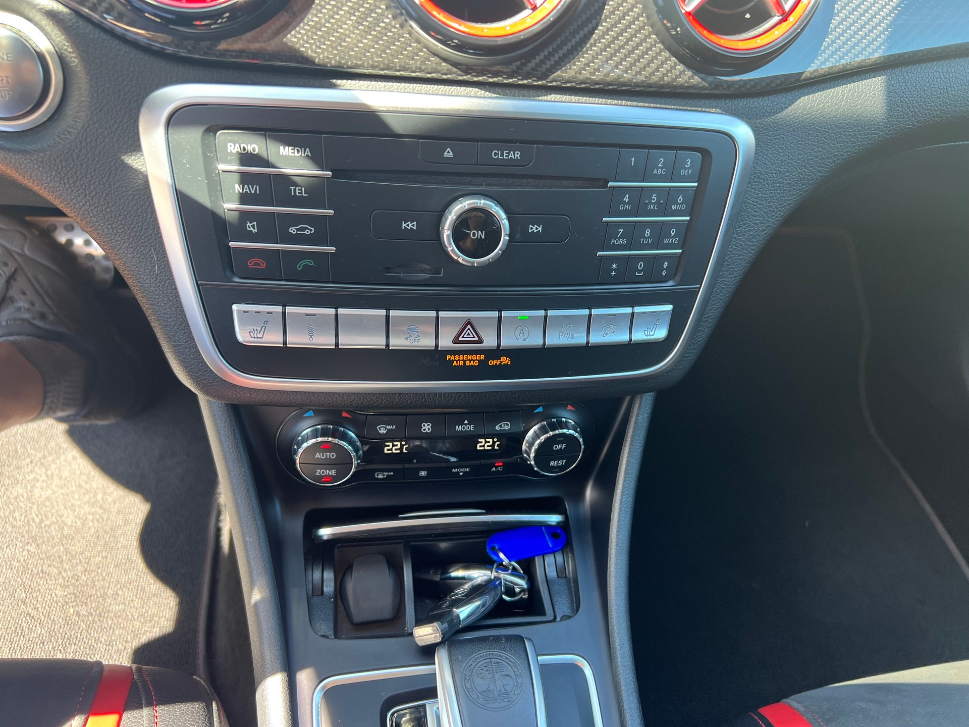 MERCEDES-BENZ GLA 45 AMG 4Matic 7G-DCT-image-17